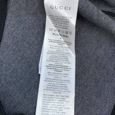 ,Gucci 古驰,2026秋冬最新款,专柜同步有售,原单狠货,时尚休闲针织开衫毛衣,上身很有特点!吸睛而有亮点,进口原 ,Gucci 古驰,2026秋冬最新款,专柜同步有售,原单狠货,时尚休闲针织开衫毛衣,上身很有特点!吸睛而有亮点,进口原