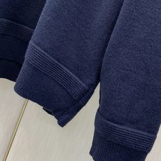 ,Moncler 蒙口,2026秋冬最新品,专柜同步有售,原单狠货,时尚休闲圆领长袖针织毛衣,上身舒适!吸睛而有亮点,采 ,Moncler 蒙口,2026秋冬最新品,专柜同步有售,原单狠货,时尚休闲圆领长袖针织毛衣,上身舒适!吸睛而有亮点,采