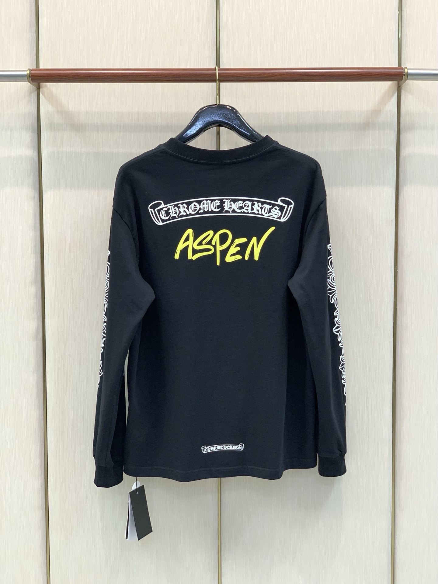 ,Chrome Hearts 克罗心,2026早秋新品,专柜同步有售,原单狠货,时尚休闲圆领长袖T恤,采用进口原版面料, ,Chrome Hearts 克罗心,2026早秋新品,专柜同步有售,原单狠货,时尚休闲圆领长袖T恤,采用进口原版面料,
