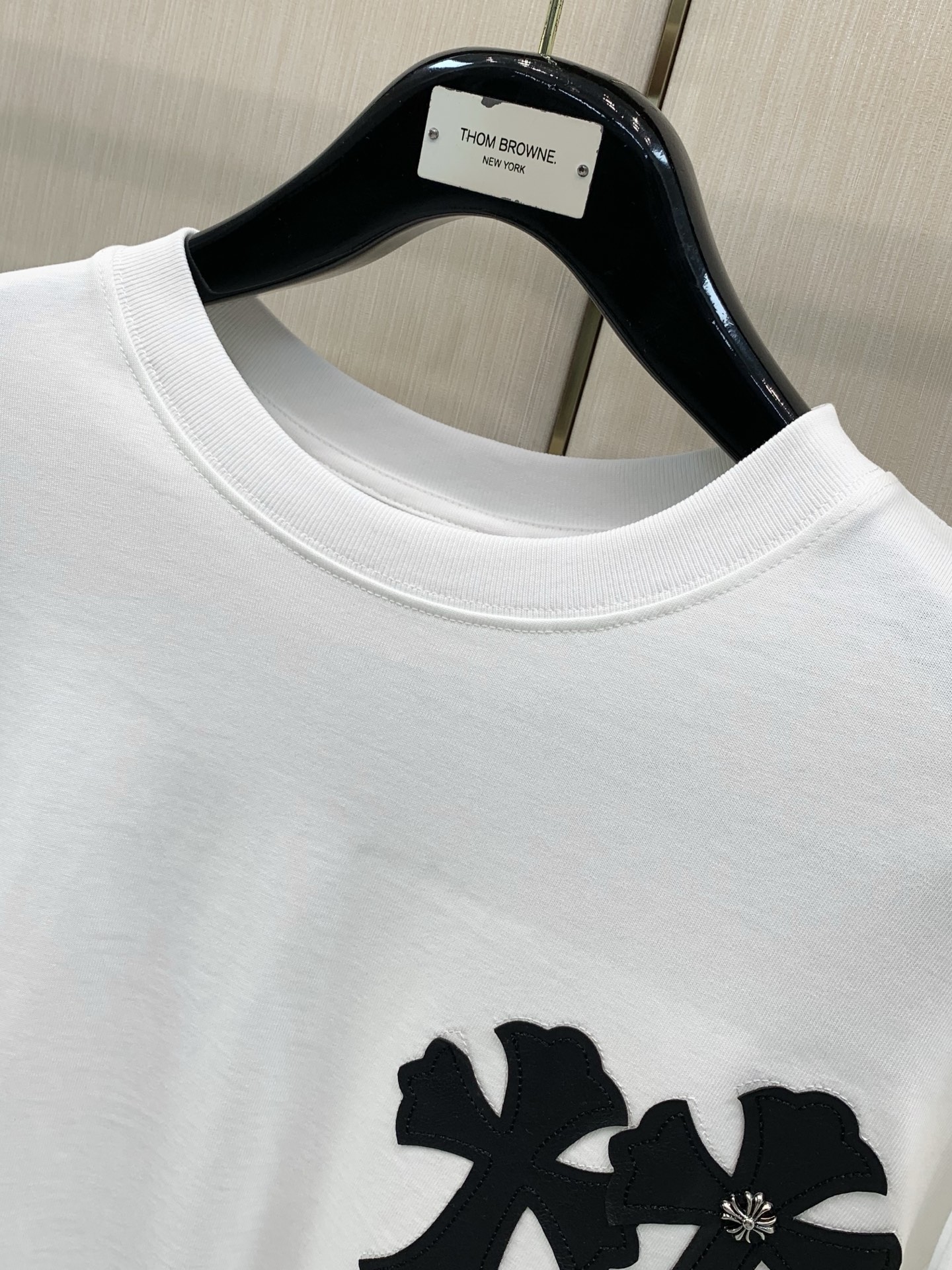 ,Chrome Hearts 克罗心,2026早秋新品,专柜同步有售,原单狠货,时尚休闲圆领长袖T恤,采用进口原版面料, ,Chrome Hearts 克罗心,2026早秋新品,专柜同步有售,原单狠货,时尚休闲圆领长袖T恤,采用进口原版面料,
