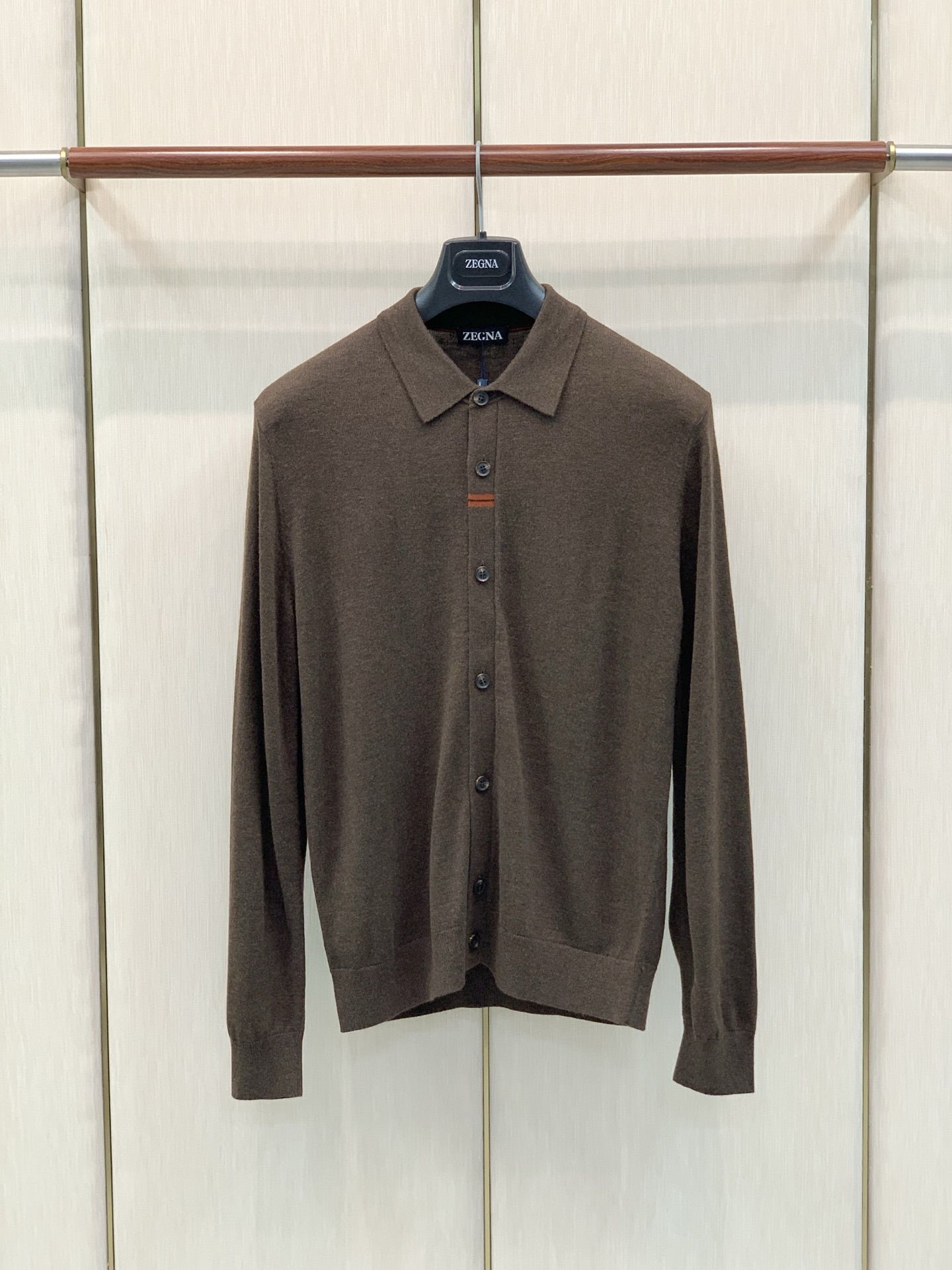 ,杰尼亚 Zegna,2026秋季最新品,专柜同步有售,原单狠货,时尚休闲针织毛衣,采用进口原版面料,舒适透气,上身帅气 ,杰尼亚 Zegna,2026秋季最新品,专柜同步有售,原单狠货,时尚休闲针织毛衣,采用进口原版面料,舒适透气,上身帅气