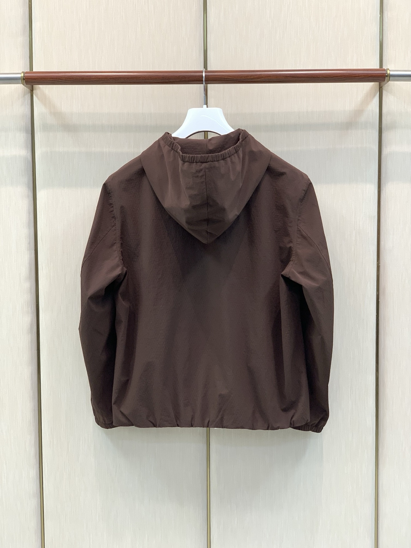 ，Moncler 蒙口，2026秋季最新品，专柜同步有售，原单狠货，时尚休闲连帽外套，上身舒适！吸睛而有亮点，采用进口原
