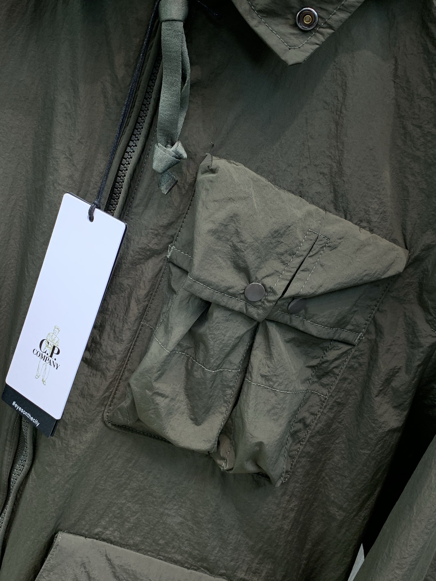 ，C.P.ComPany 意大利时尚品牌，2026早秋最新品，CP意大利机能潮牌鼻祖，专柜同步有售，原单狠货，时尚休闲连