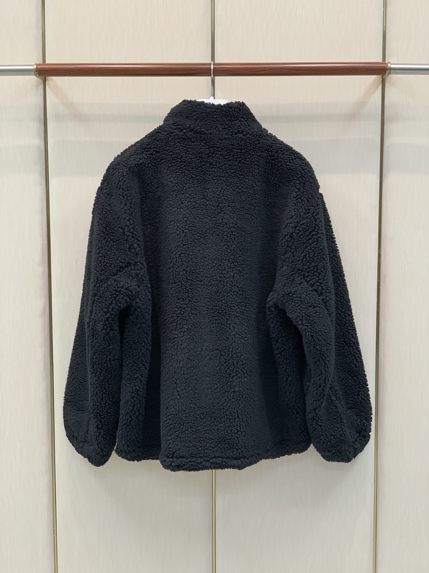 ，Balenciaga 巴黎世家，2026冬季最新款，专柜同步有售，原单狠货，爆款时尚休闲抓绒外套，进口原版面料，顶级刺
