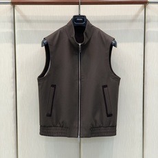 ,杰尼亚 Zegna,2026秋季最新品,专柜同步有售,原单狠货,时尚休闲立领马甲,采用进口原版面料,舒适透气,原版五金 ,杰尼亚 Zegna,2026秋季最新品,专柜同步有售,原单狠货,时尚休闲立领马甲,采用进口原版面料,舒适透气,原版五金
