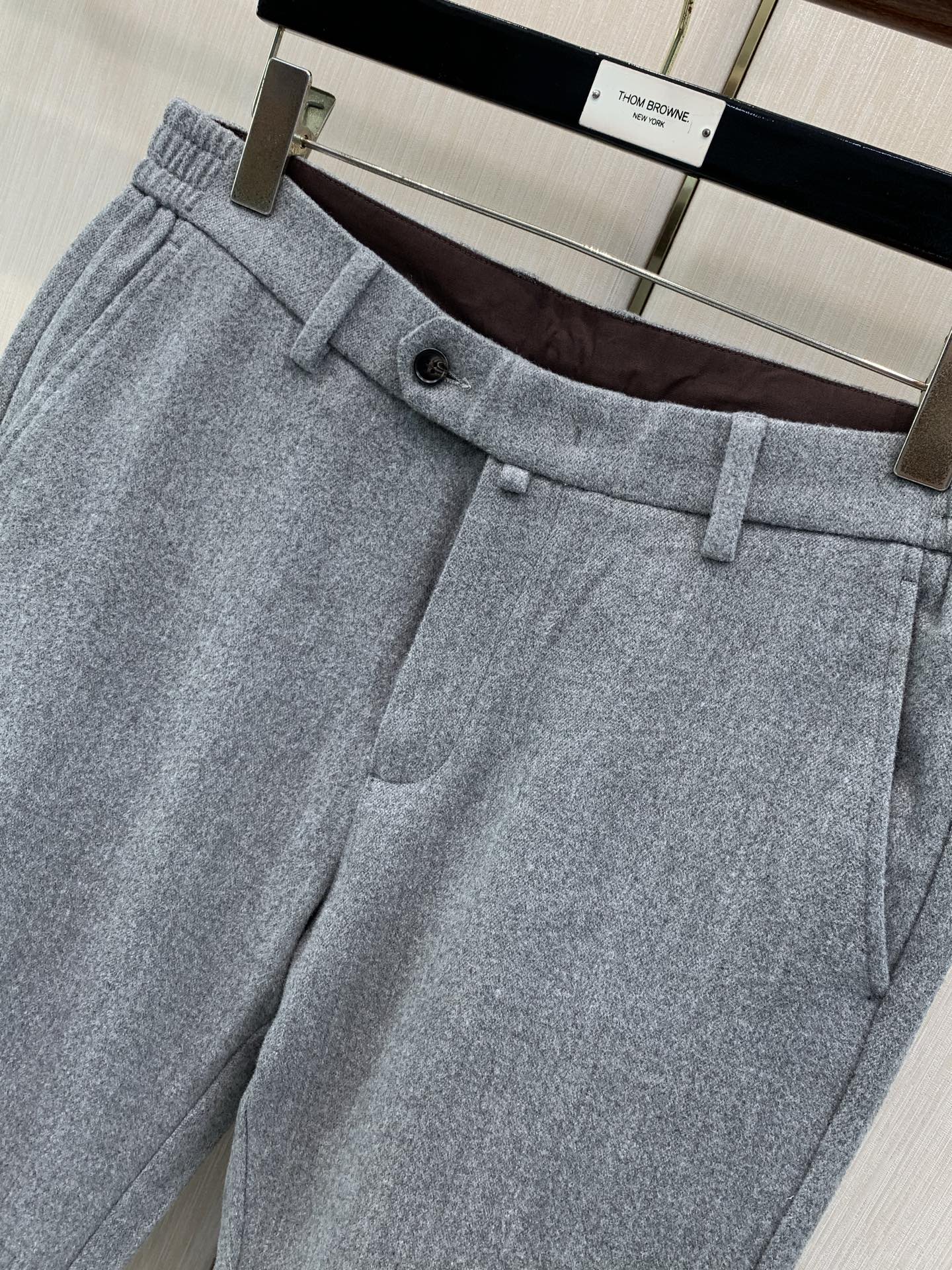 ，Loro Piana(Loro Piana )，2026春秋最新品，专柜同步有售，原单狠货，时尚休闲裤，采用进口原版面