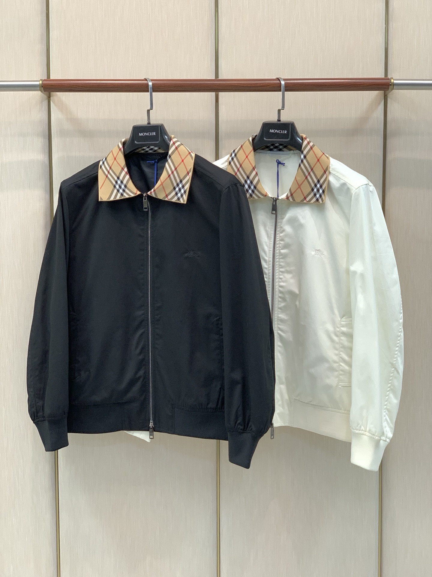 ，Burberry 巴宝莉，2026秋季最新品，专柜同步有售，原单狠货，时尚休闲翻领夹克外套，进口原版面料，上身舒适透气