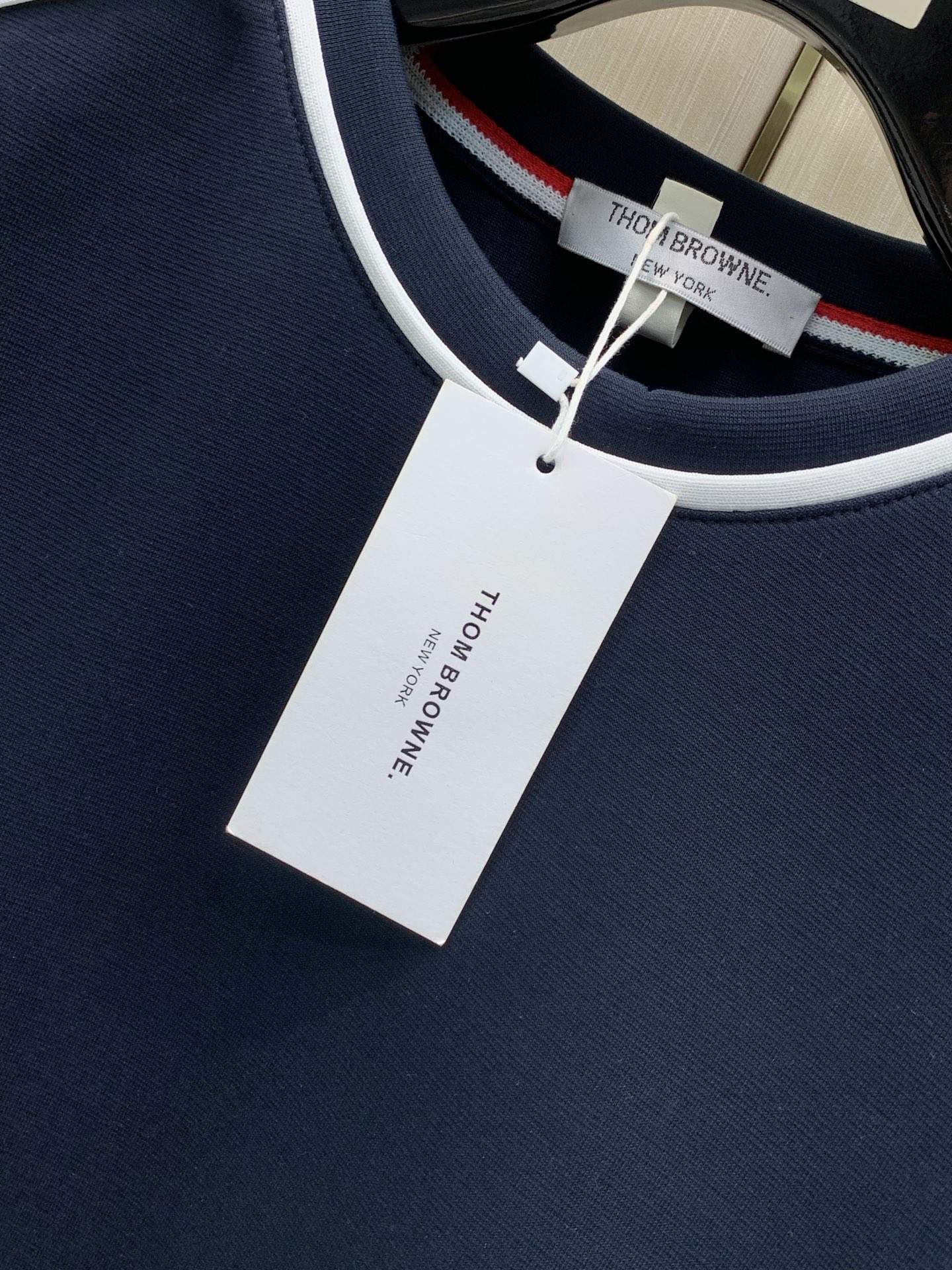 ，Thom Browne 汤姆·布朗 ，2026秋季最新品，时尚休圆领卫衣，专柜同步有售，原单狠货，采用进口原版面料，舒