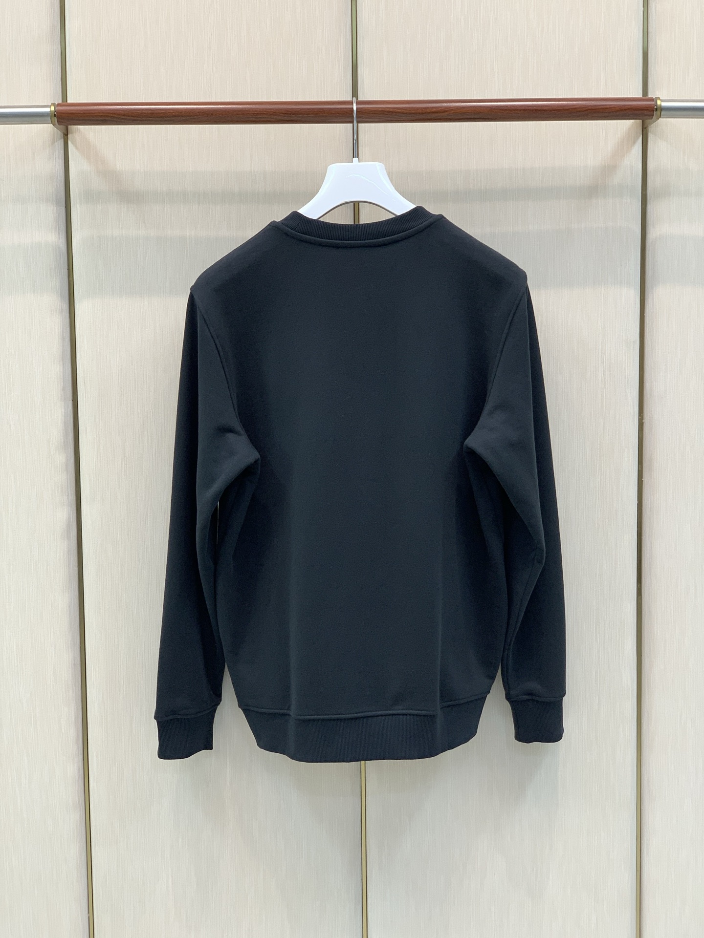 ，BRUNELLO CUCINELLI 意大利神狮，2026早秋最新品，专柜同步有售，原单狠货，时尚休闲圆领卫衣，采用进