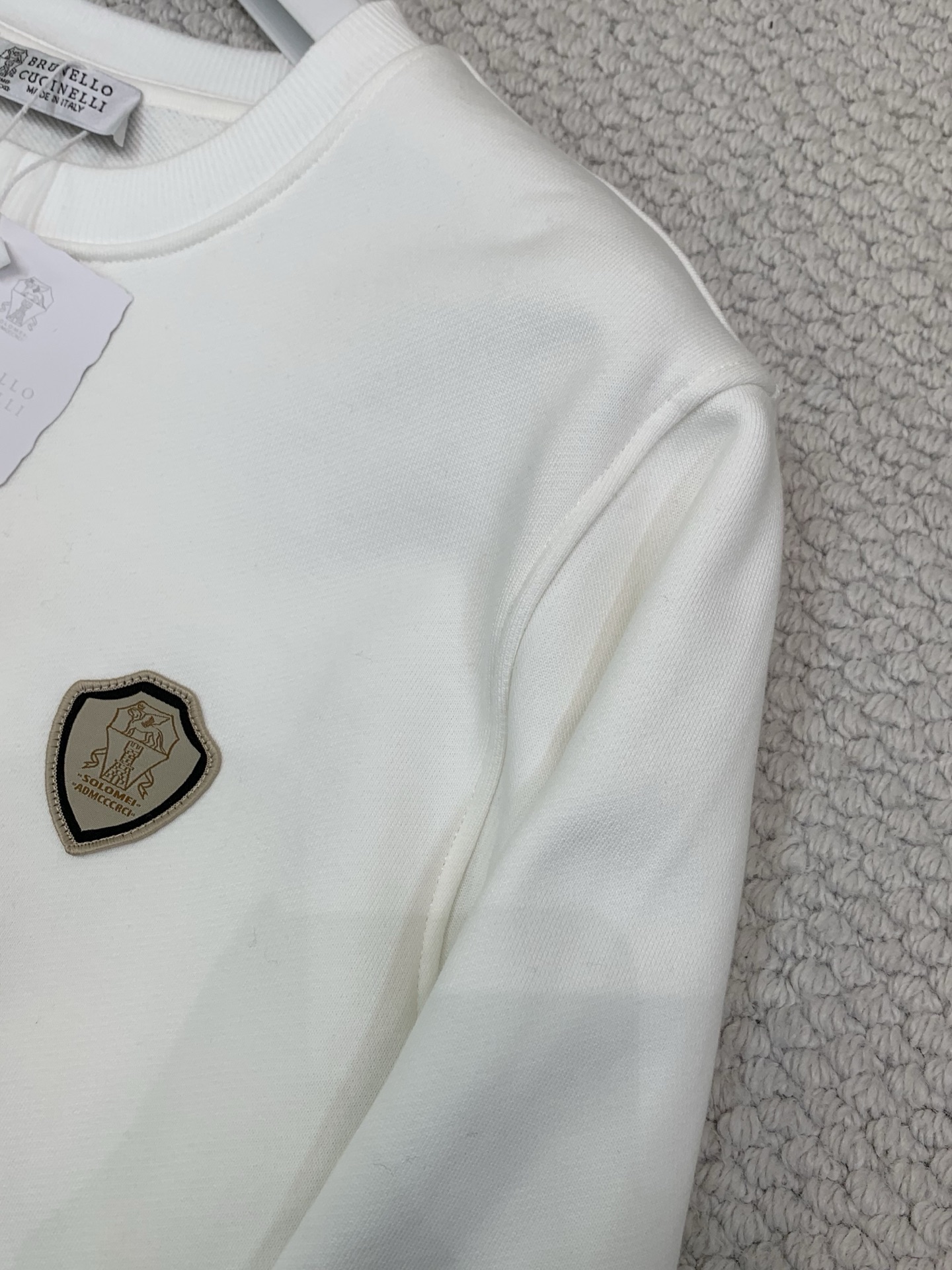 ，BRUNELLO CUCINELLI 意大利神狮，2026早秋最新品，专柜同步有售，原单狠货，时尚休闲圆领卫衣，采用进