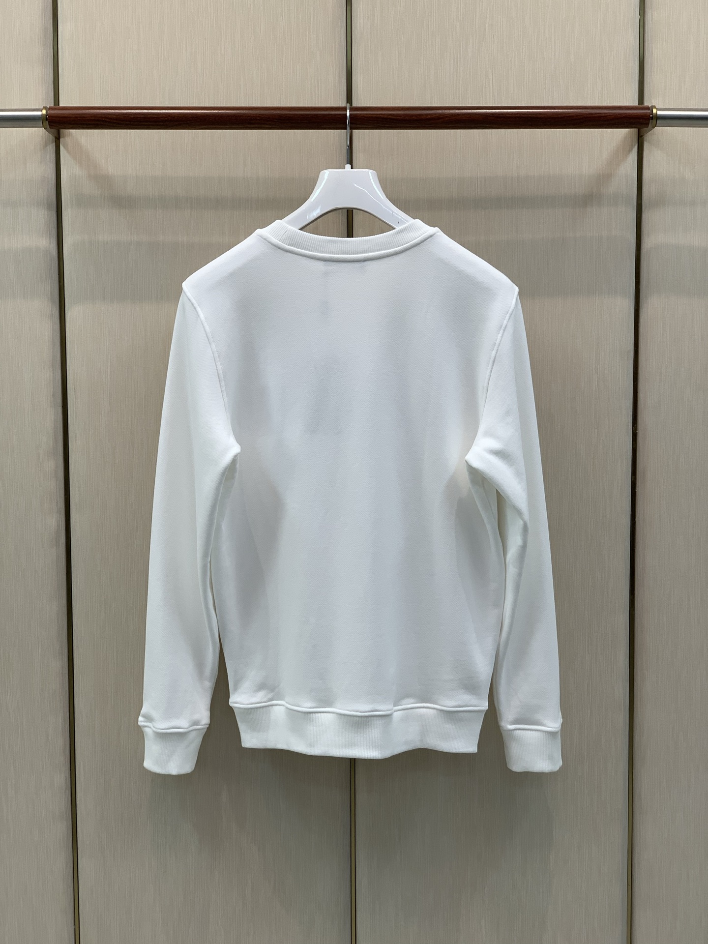 ，FENDI 芬迪，2026早秋最新品，专柜同步有售，原单狠货，时尚休闲圆领卫衣，进口原版面料，顶级印花工艺字母图案lo