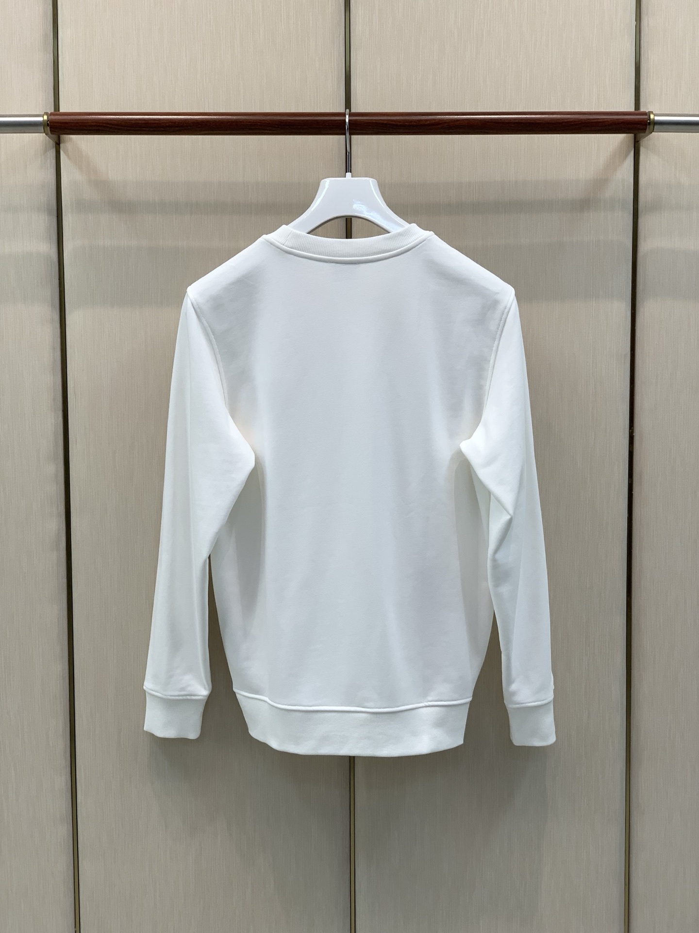 ，Moncler 蒙口，2026早秋最新品，专柜同步有售，原单狠货，时尚休闲圆领卫衣，上身舒适！吸睛而有亮点，采用进口原