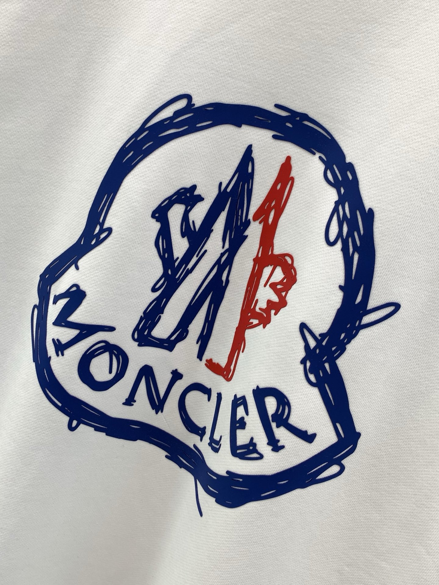，Moncler 蒙口，2026早秋最新品，专柜同步有售，原单狠货，时尚休闲圆领卫衣，上身舒适！吸睛而有亮点，采用进口原