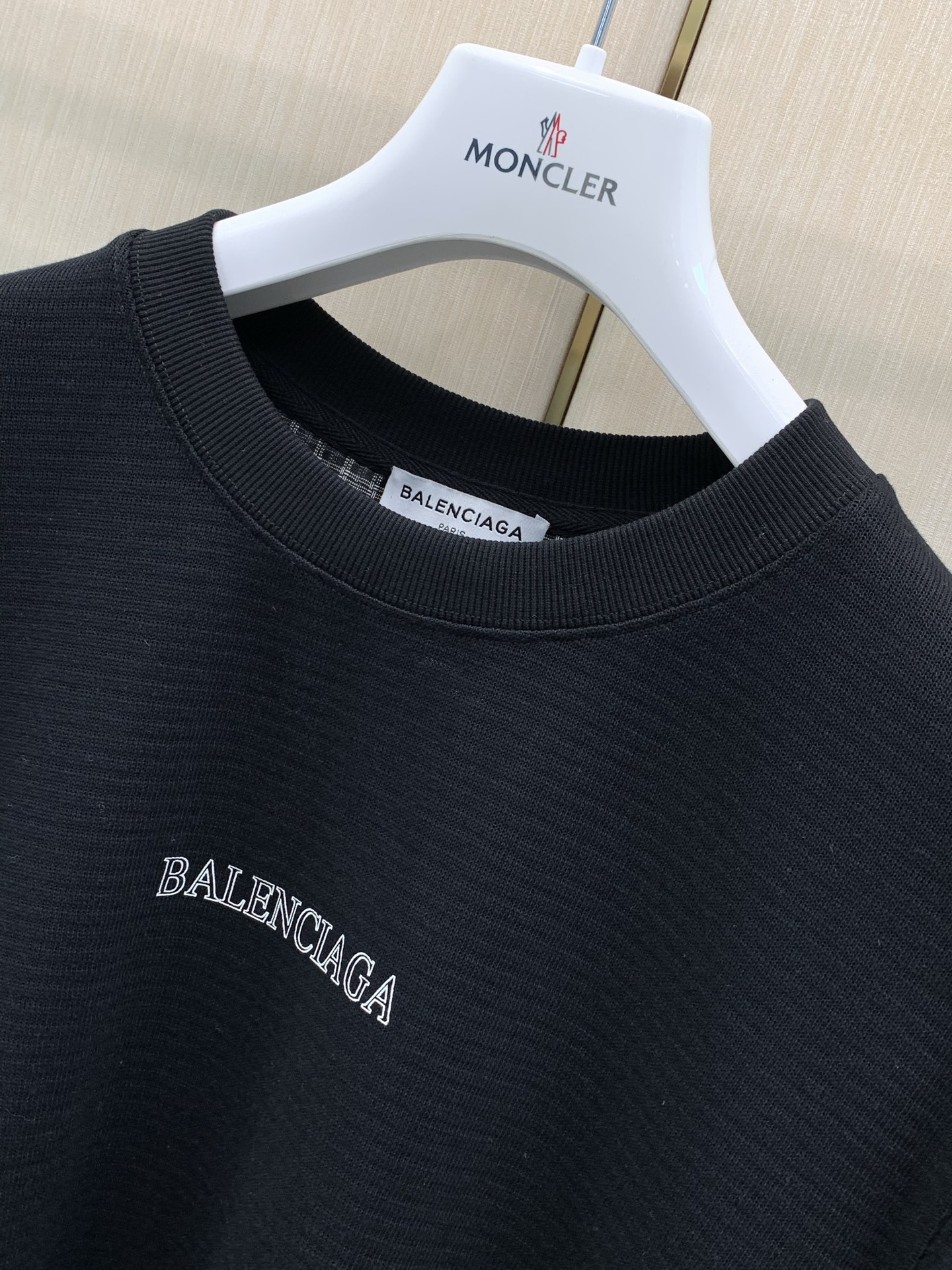 ，Balenciaga 巴黎世家，2026早秋最新款，专柜同步有售，原单狠货，爆款时尚休闲圆领长袖T恤，进口原版面料，独
