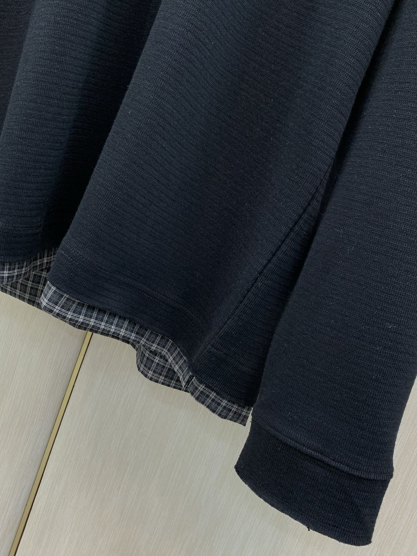 ，Balenciaga 巴黎世家，2026早秋最新款，专柜同步有售，原单狠货，爆款时尚休闲圆领长袖T恤，进口原版面料，独