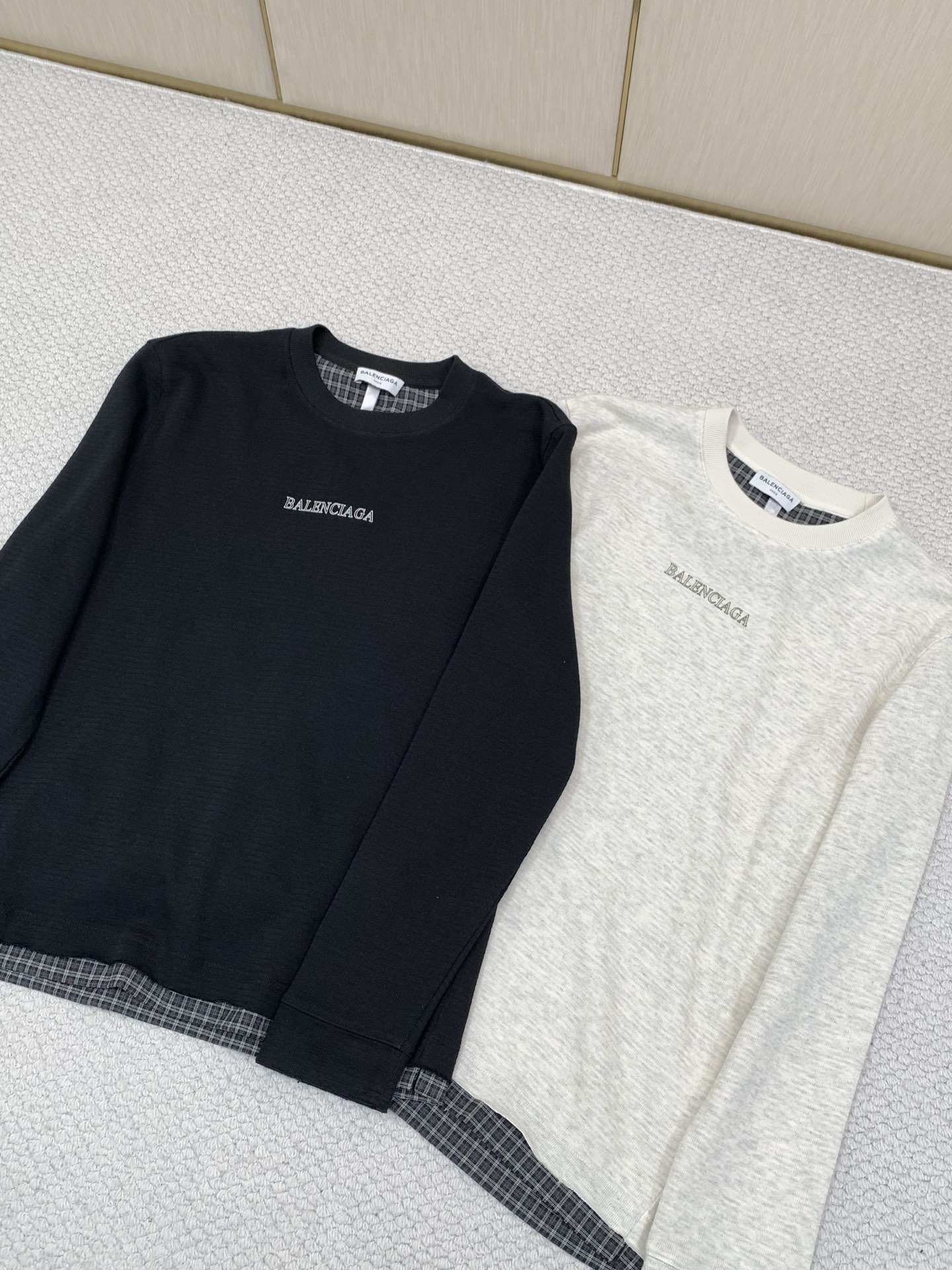 ，Balenciaga 巴黎世家，2026早秋最新款，专柜同步有售，原单狠货，爆款时尚休闲圆领长袖T恤，进口原版面料，独