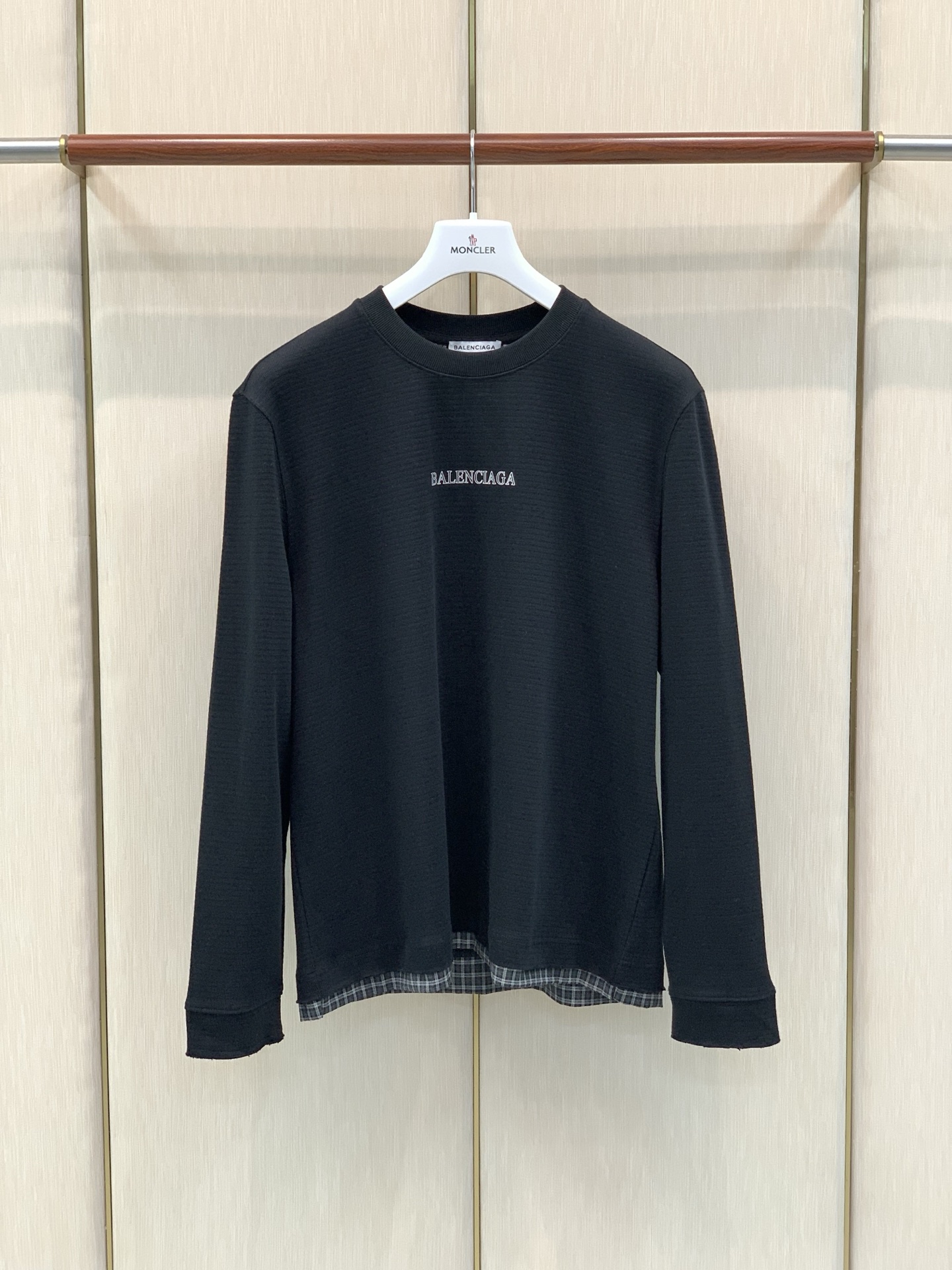 ，Balenciaga 巴黎世家，2026早秋最新款，专柜同步有售，原单狠货，爆款时尚休闲圆领长袖T恤，进口原版面料，独