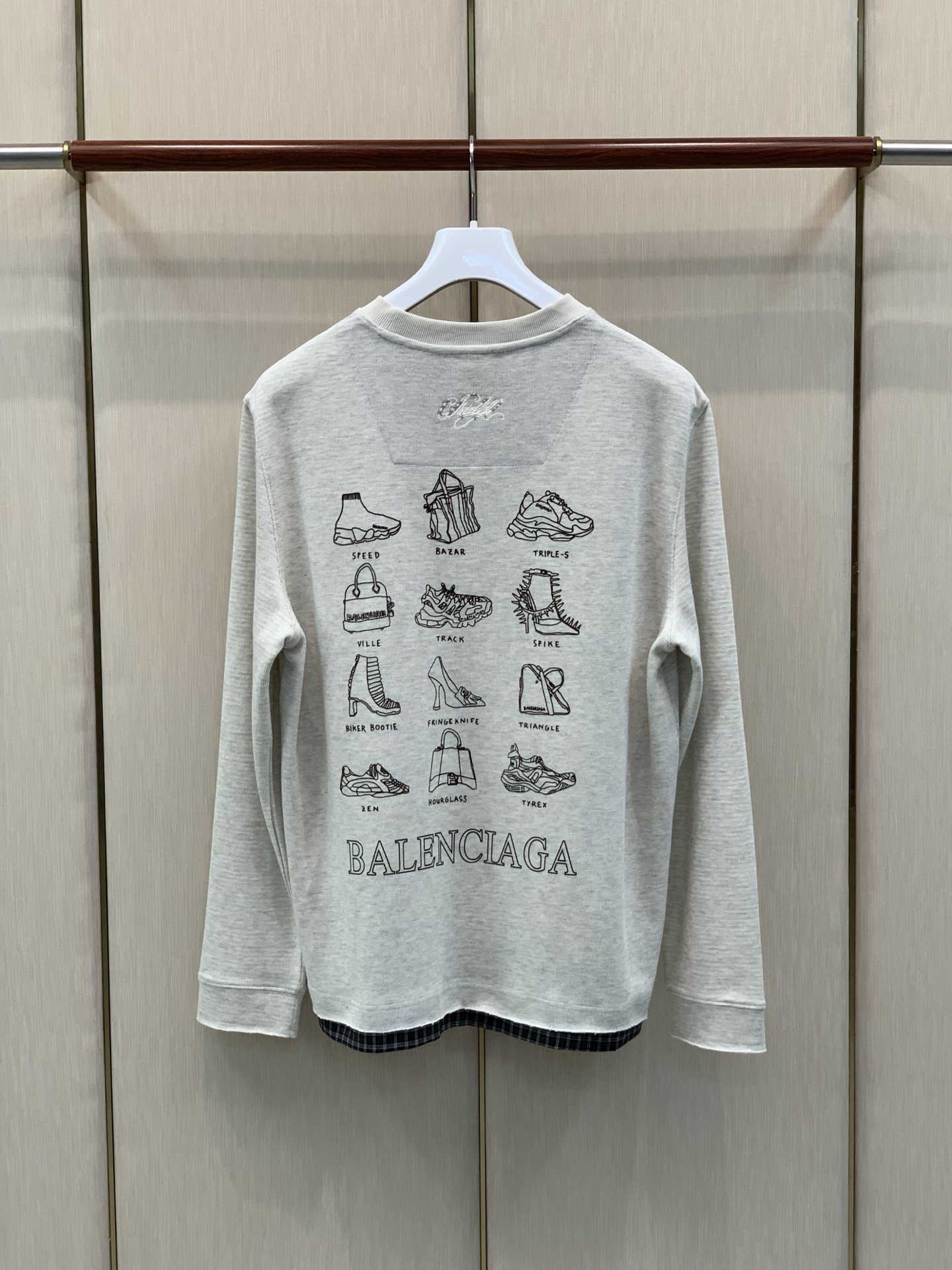 ，Balenciaga 巴黎世家，2026早秋最新款，专柜同步有售，原单狠货，爆款时尚休闲圆领长袖T恤，进口原版面料，独