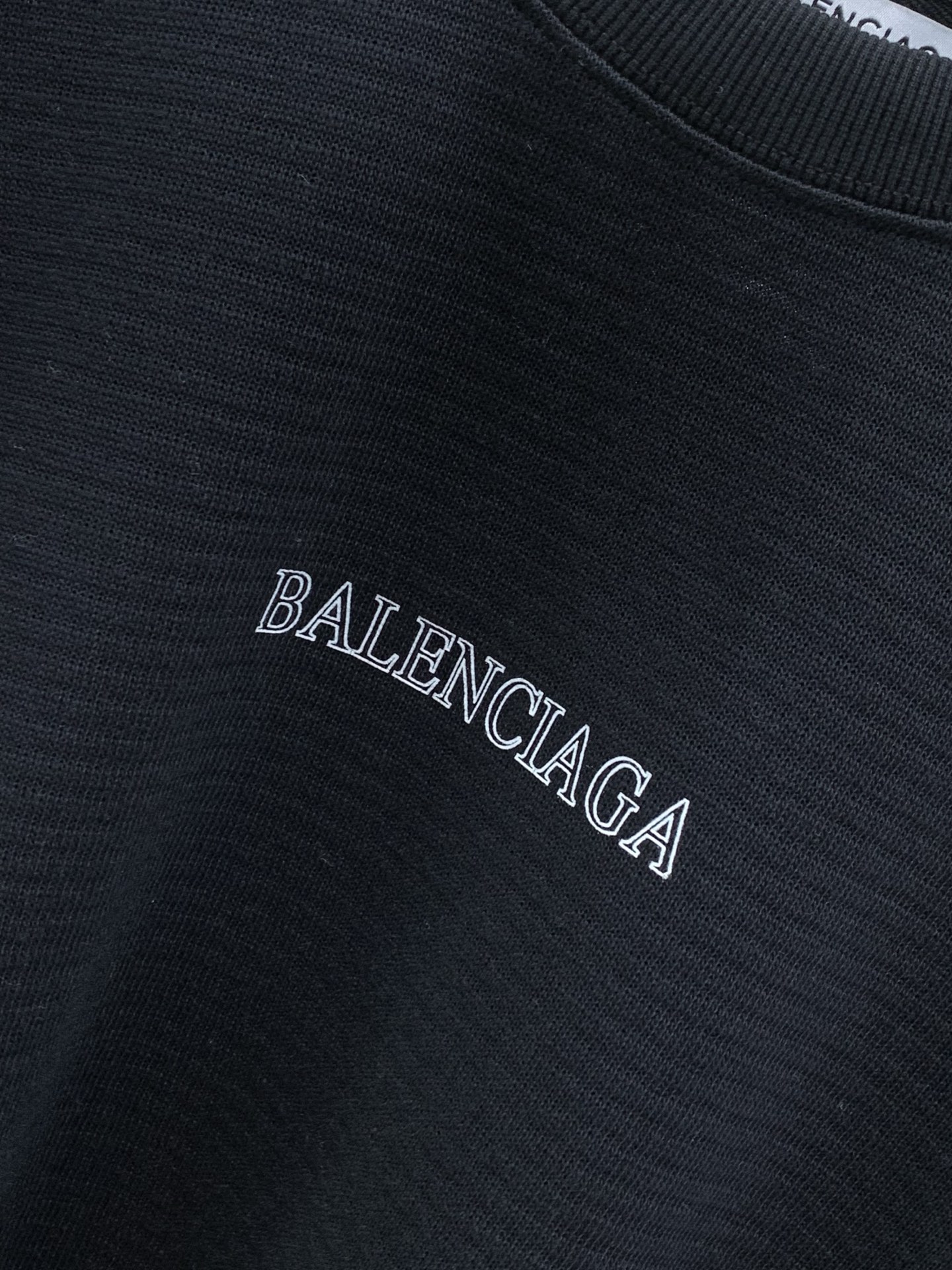 ，Balenciaga 巴黎世家，2026早秋最新款，专柜同步有售，原单狠货，爆款时尚休闲圆领长袖T恤，进口原版面料，独