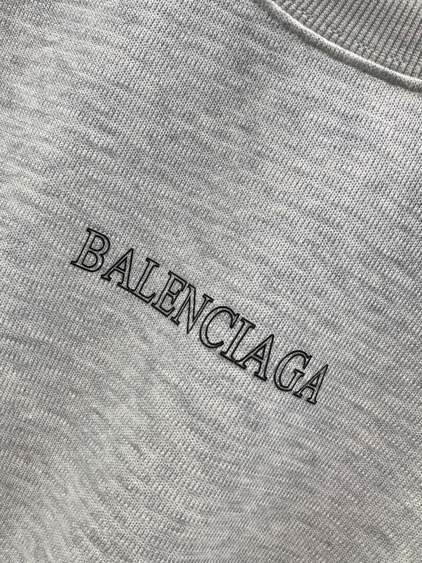 ，Balenciaga 巴黎世家，2026早秋最新款，专柜同步有售，原单狠货，爆款时尚休闲圆领长袖T恤，进口原版面料，独