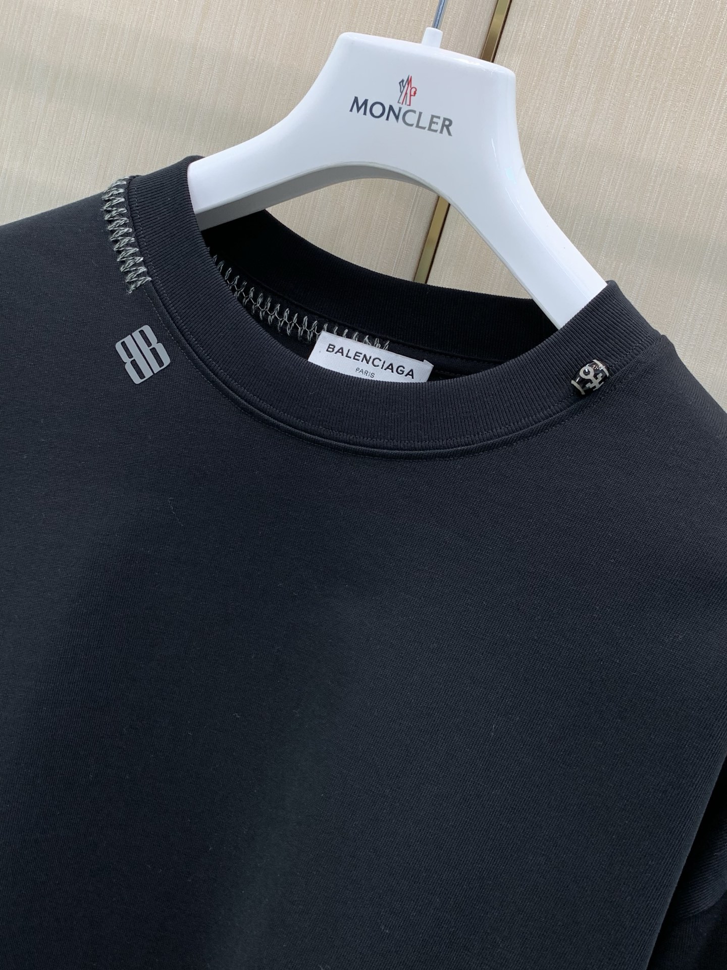 ，Balenciaga 巴黎世家，2026早秋最新款，专柜同步有售，原单狠货，爆款时尚休闲圆领长袖T恤，进口原版面料，独