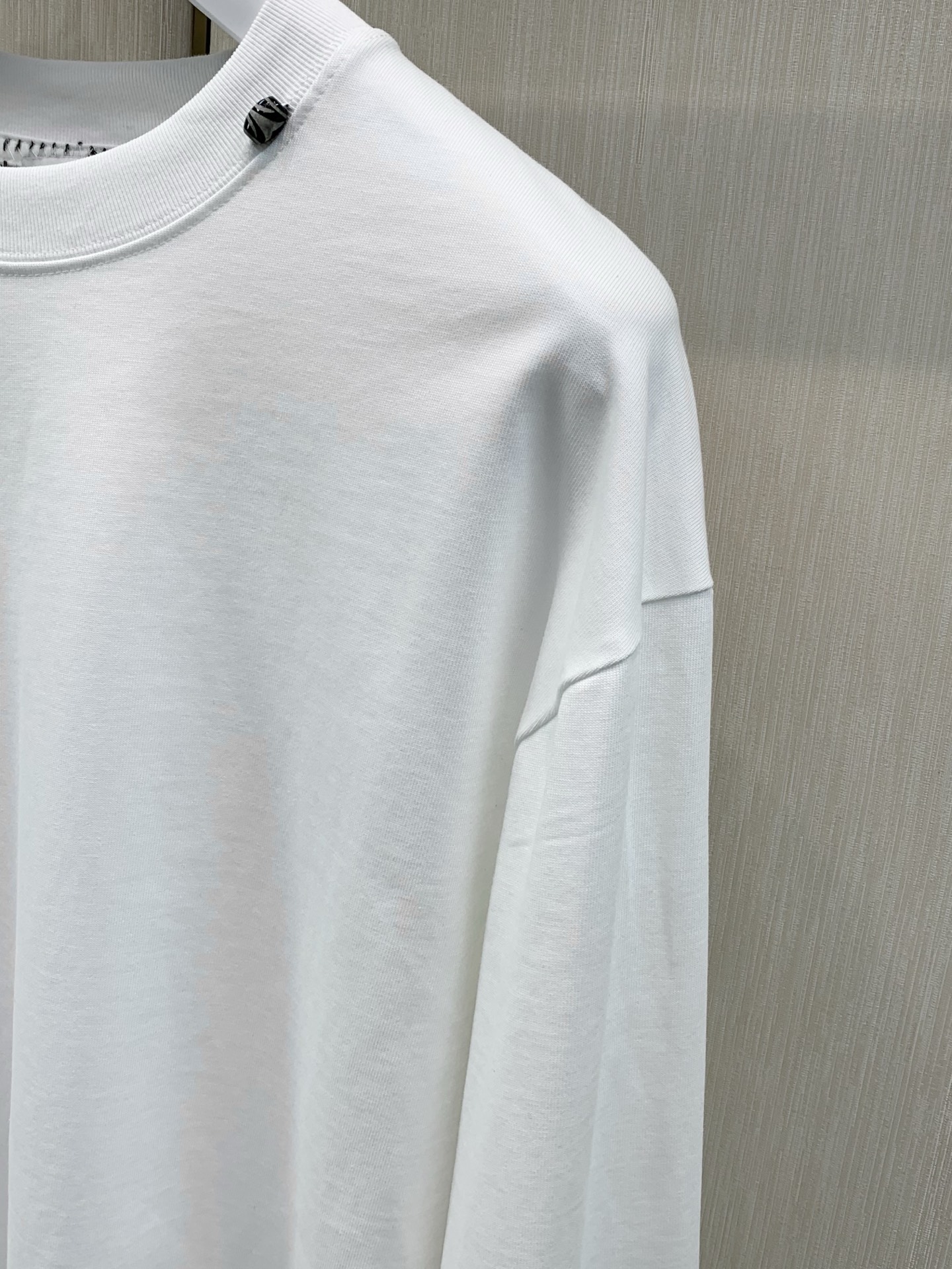 ，Balenciaga 巴黎世家，2026早秋最新款，专柜同步有售，原单狠货，爆款时尚休闲圆领长袖T恤，进口原版面料，独