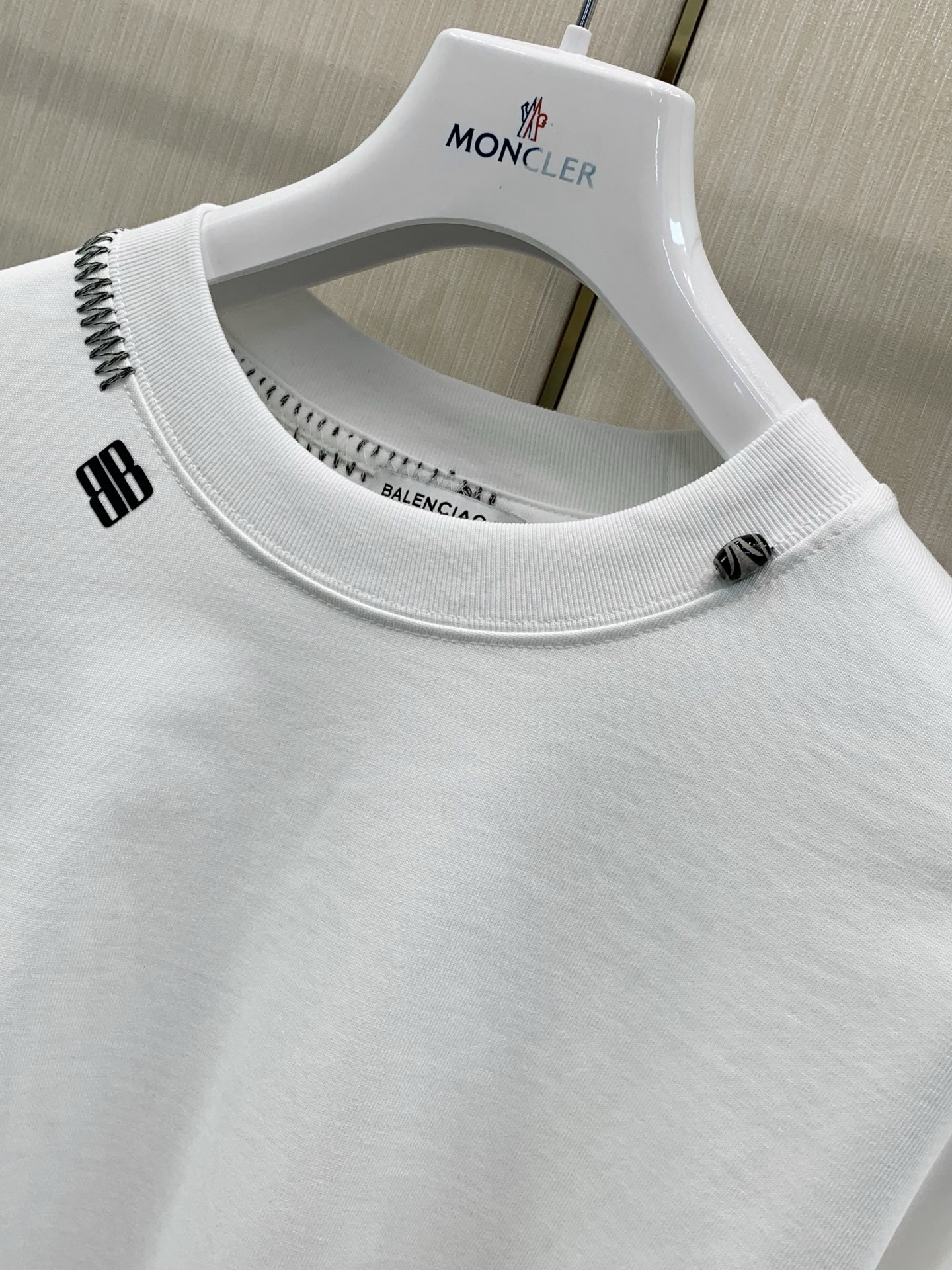 ，Balenciaga 巴黎世家，2026早秋最新款，专柜同步有售，原单狠货，爆款时尚休闲圆领长袖T恤，进口原版面料，独