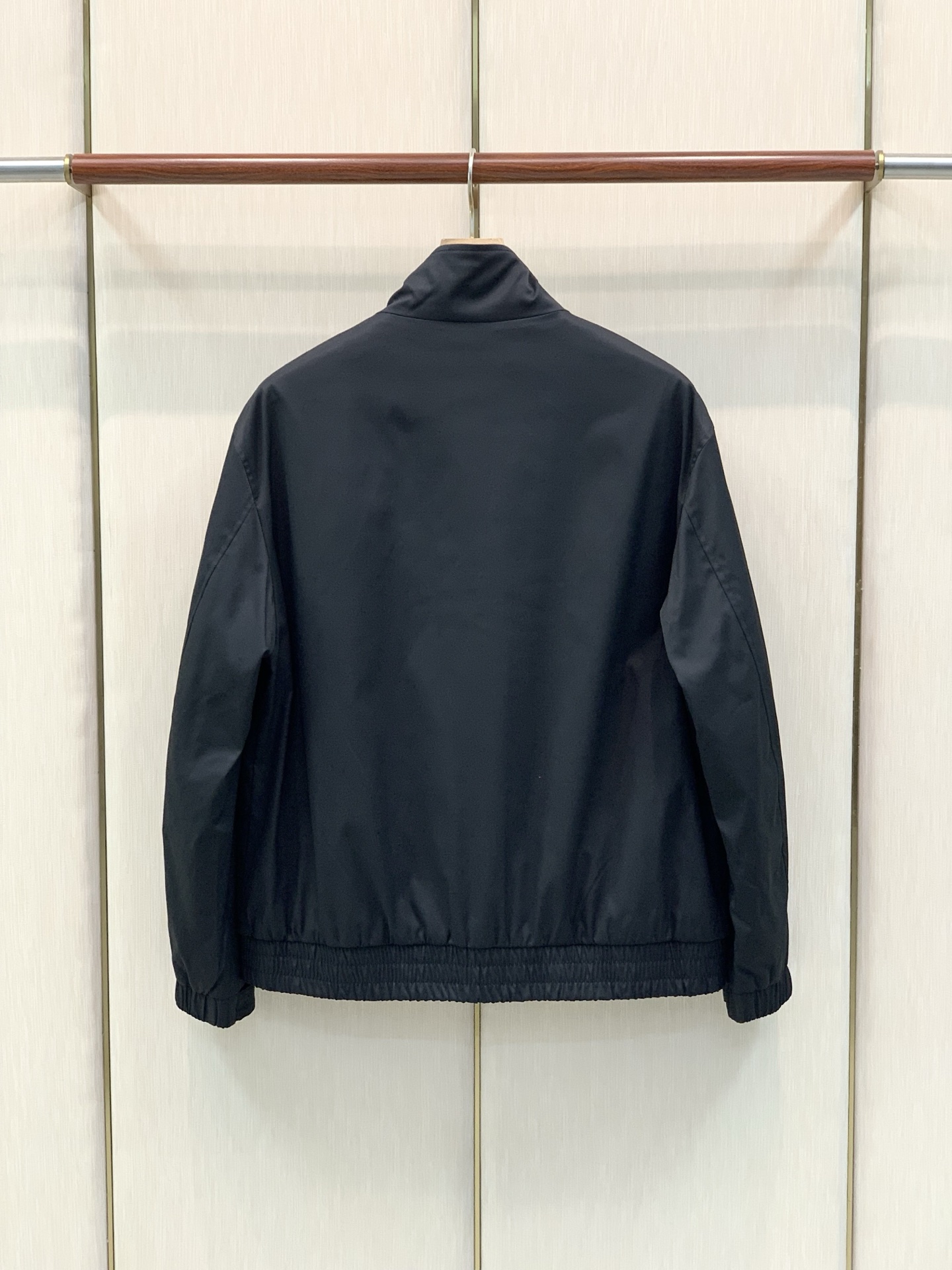 ，Burberry 巴宝莉，2026冬季最新品，专柜同步有售，原单狠货，时尚休闲➕棉立领夹克外套，进口原版面料，上身舒适