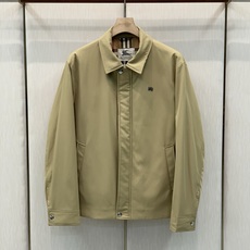 ,Burberry 巴宝莉,2026冬季最新品,专柜同步有售,原单狠货,时尚休闲➕棉翻领夹克外套,进口原版面料,上身舒适 ,Burberry 巴宝莉,2026冬季最新品,专柜同步有售,原单狠货,时尚休闲➕棉翻领夹克外套,进口原版面料,上身舒适