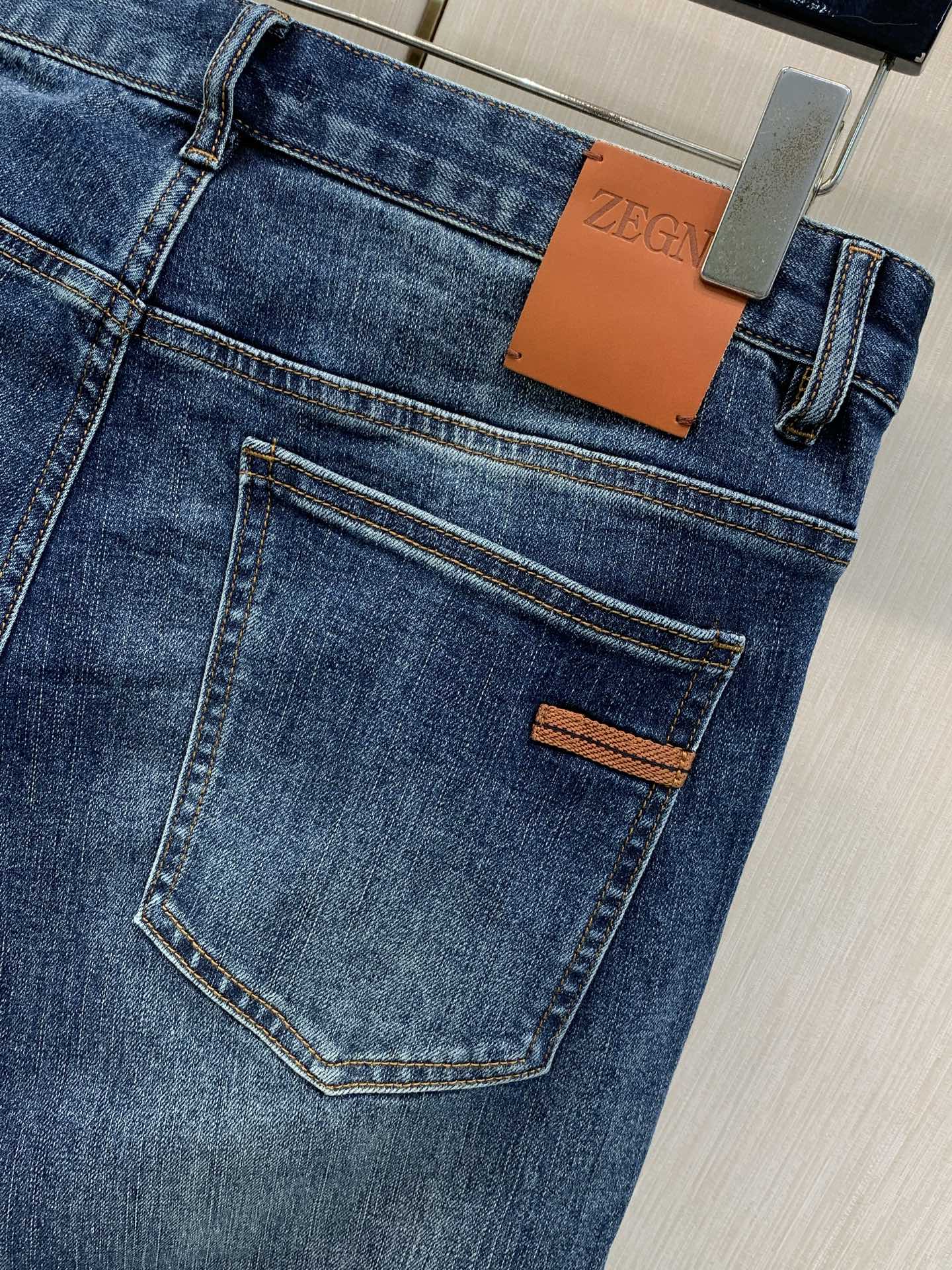 ，Zegna 杰尼亚，2026春秋最新品，专柜同步有售，原单狠货，时尚休闲水洗牛仔裤，进口原版水洗面料，上身舒适透气，简