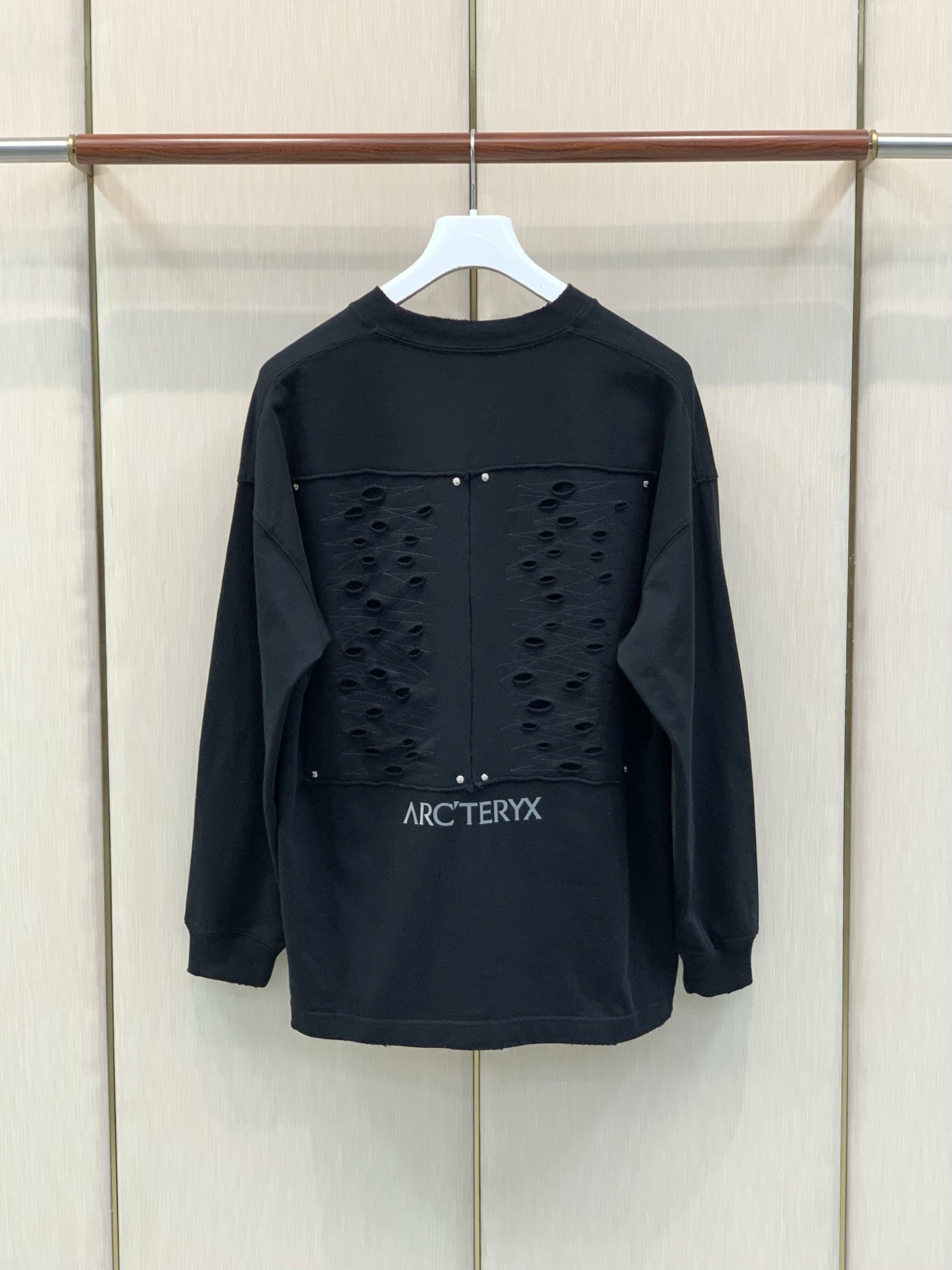 ，ARCTERYX 始祖鸟，2026早秋AW新品，时尚休闲圆领卫衣，专柜同步有售，原单狠货，进口原版面料，工艺极度复杂，