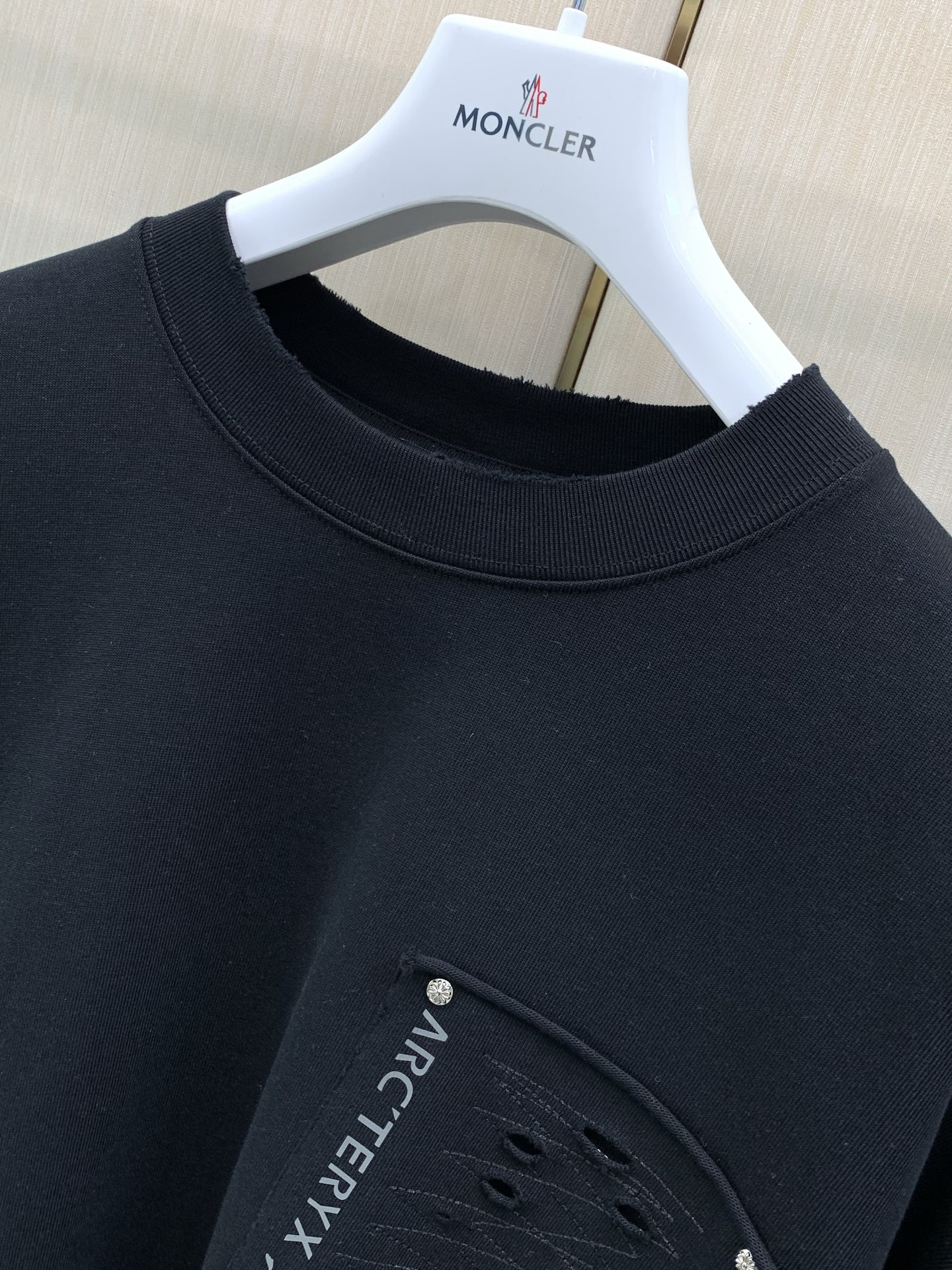 ，ARCTERYX 始祖鸟，2026早秋AW新品，时尚休闲圆领卫衣，专柜同步有售，原单狠货，进口原版面料，工艺极度复杂，