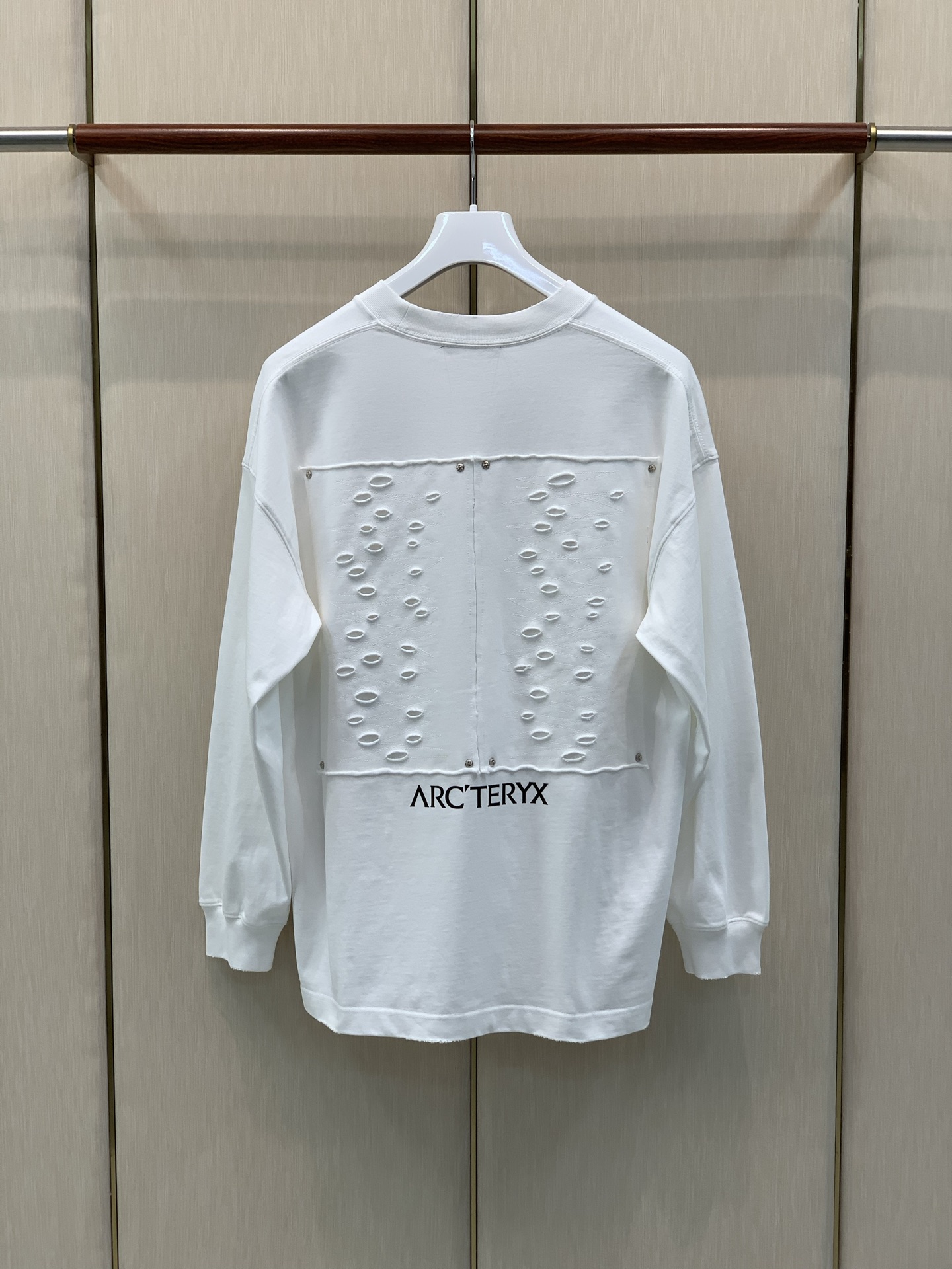 ，ARCTERYX 始祖鸟，2026早秋AW新品，时尚休闲圆领卫衣，专柜同步有售，原单狠货，进口原版面料，工艺极度复杂，
