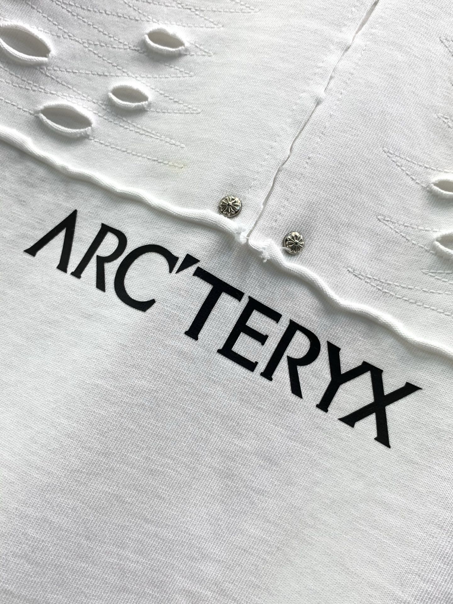 ，ARCTERYX 始祖鸟，2026早秋AW新品，时尚休闲圆领卫衣，专柜同步有售，原单狠货，进口原版面料，工艺极度复杂，