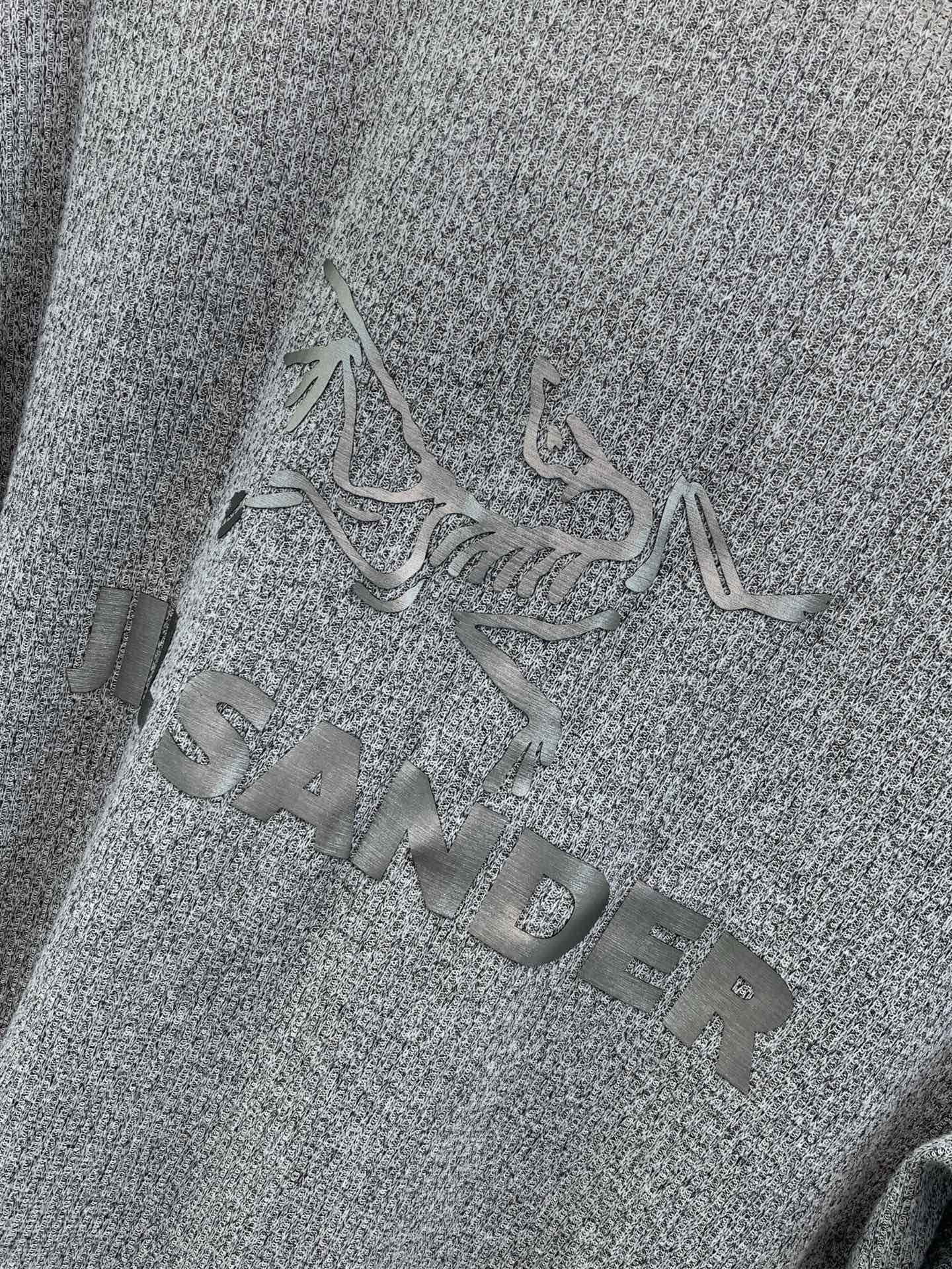 ,ARCTERYX & JIL SANDRR 始祖鸟&吉尔·桑达联名款,2026秋季AW新品,时尚休闲圆领针织上衣,专柜 ,ARCTERYX & JIL SANDRR 始祖鸟&吉尔·桑达联名款,2026秋季AW新品,时尚休闲圆领针织上衣,专柜