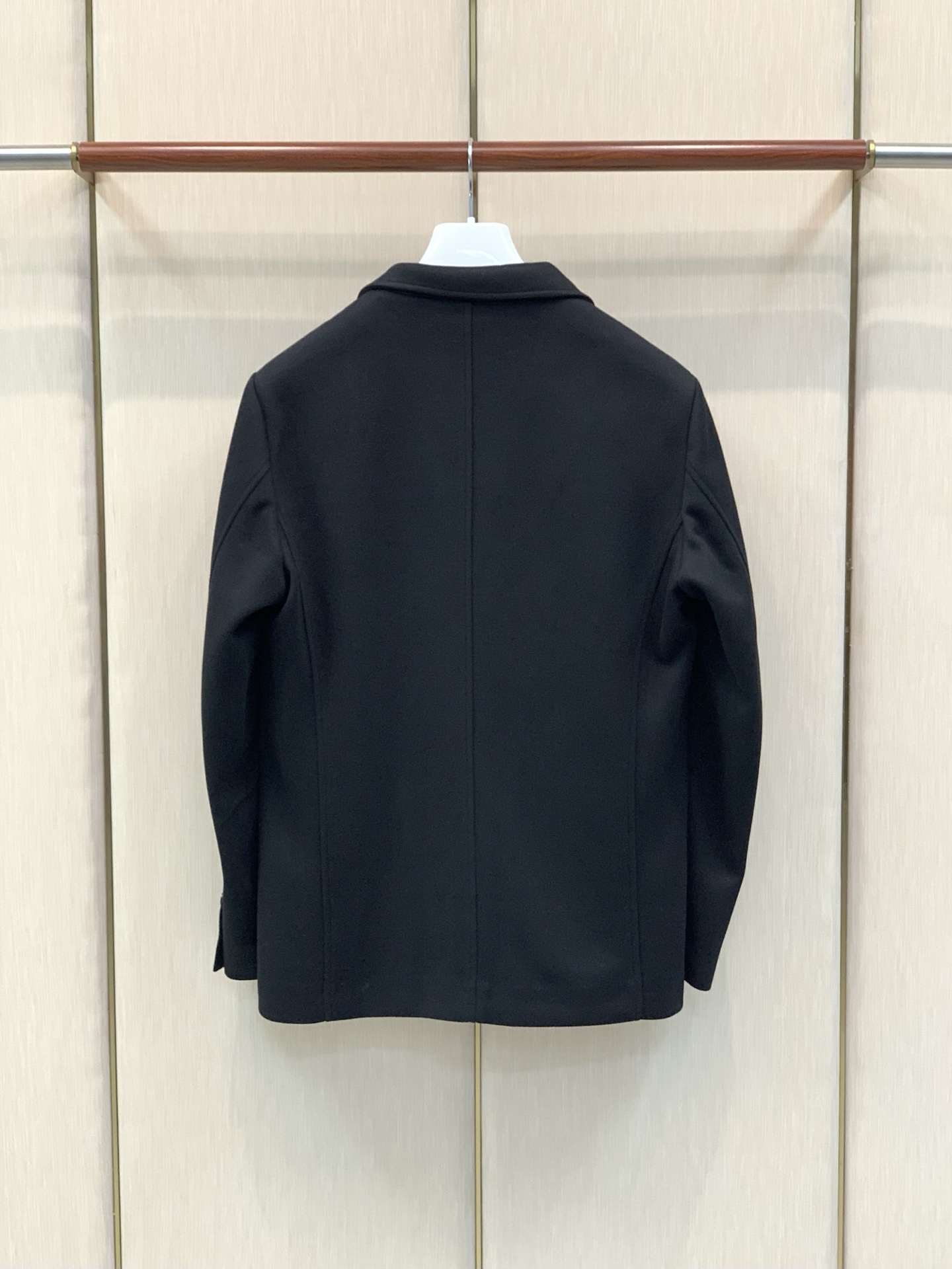 、BRUNELLO CUCINELLI 意大利神狮，2026秋冬最新品，专柜同步有售，原单狠货，时尚休闲西装外套，采用进