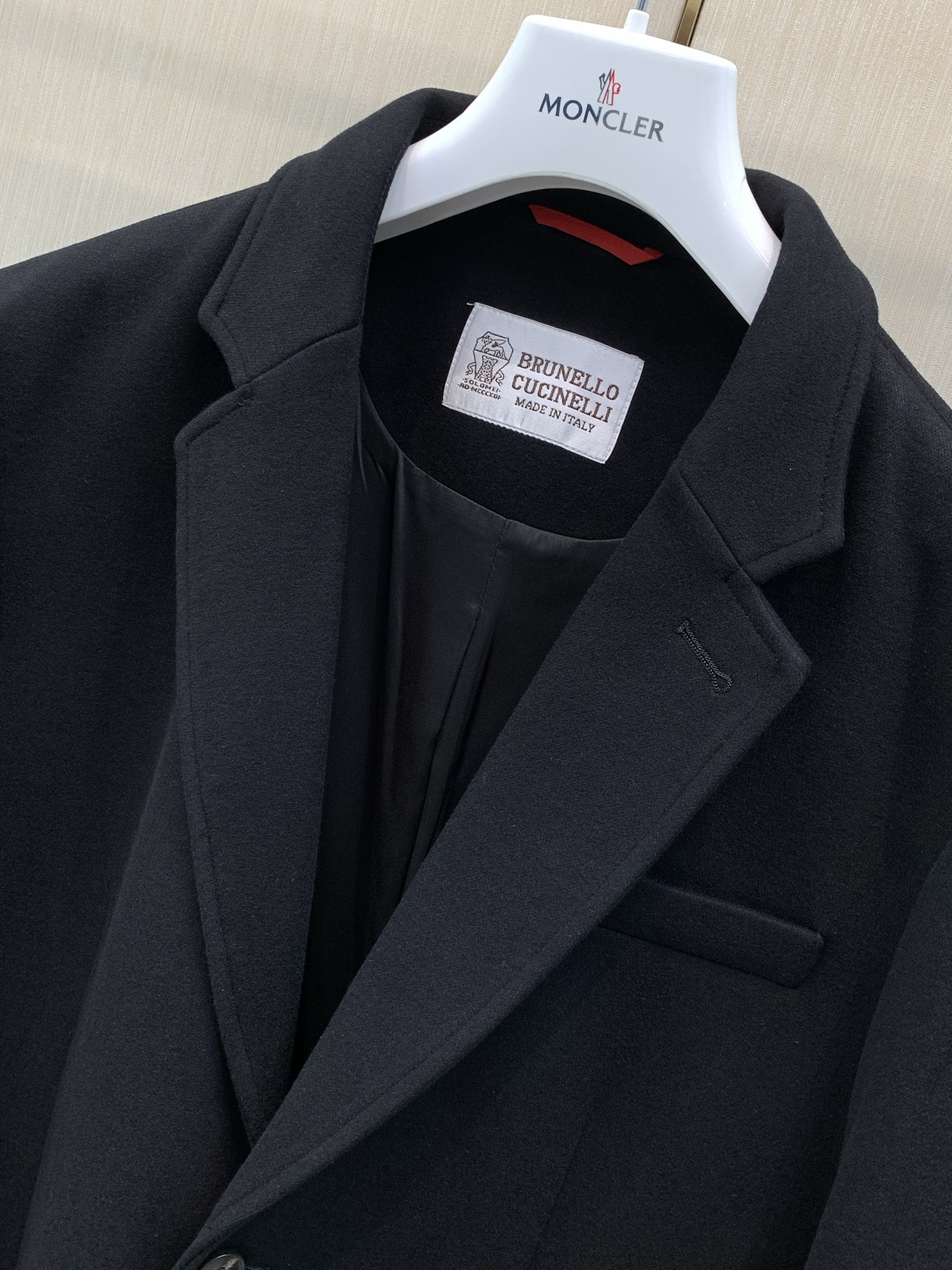 、BRUNELLO CUCINELLI 意大利神狮，2026秋冬最新品，专柜同步有售，原单狠货，时尚休闲西装外套，采用进