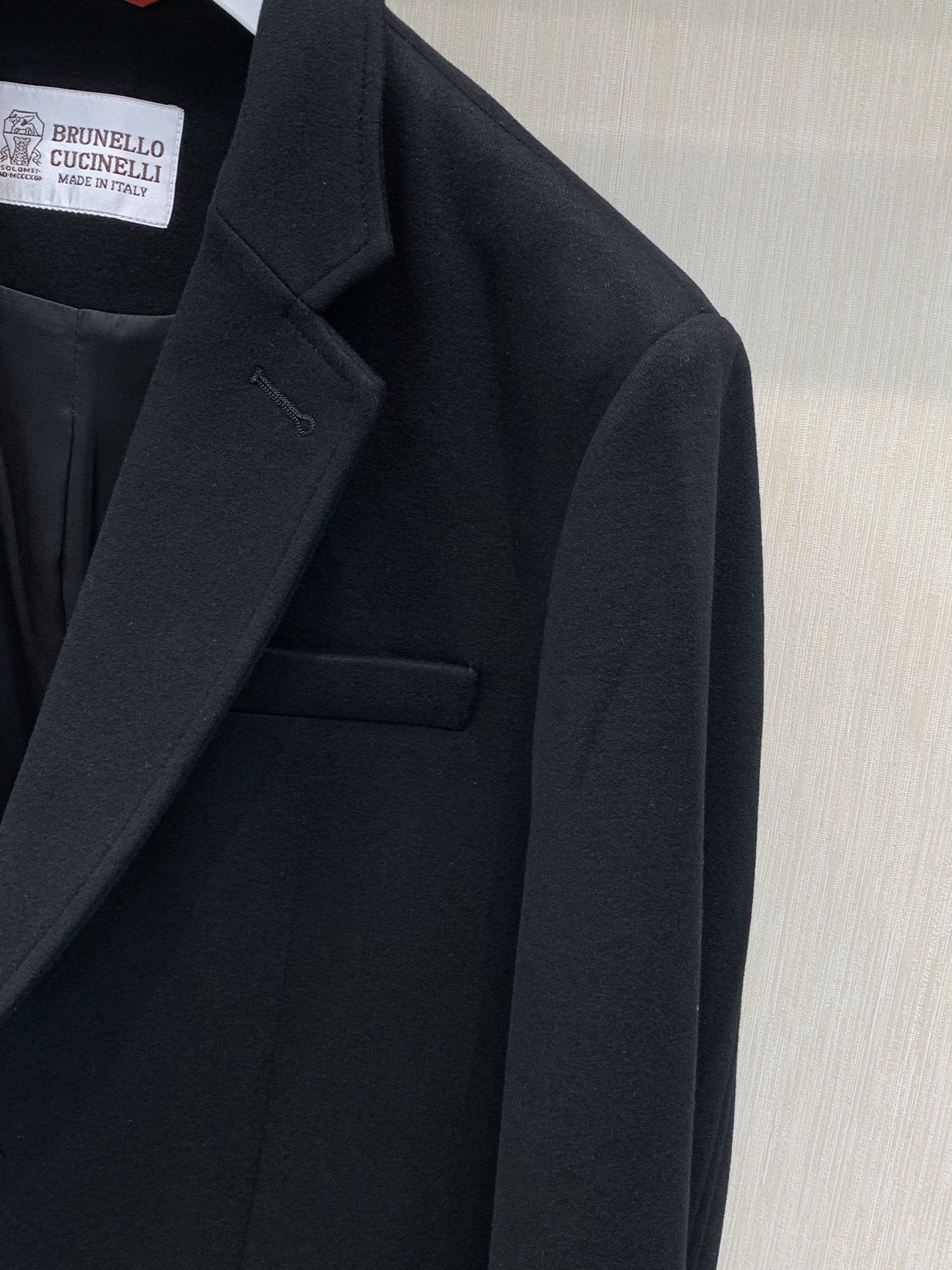 、BRUNELLO CUCINELLI 意大利神狮，2026秋冬最新品，专柜同步有售，原单狠货，时尚休闲西装外套，采用进