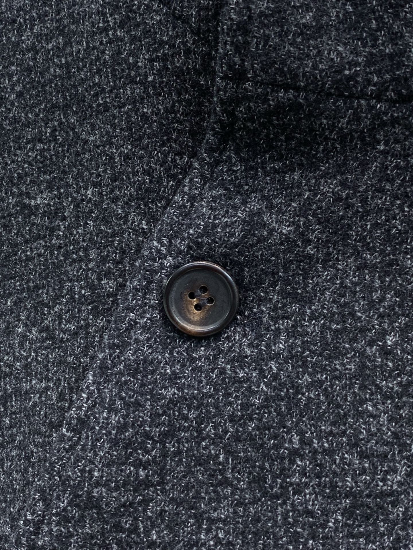 ，Loro Piana(Loro Piana )，2026秋冬最新品，专柜同步有售，原单狠货，时尚休闲立领夹克外套，采用