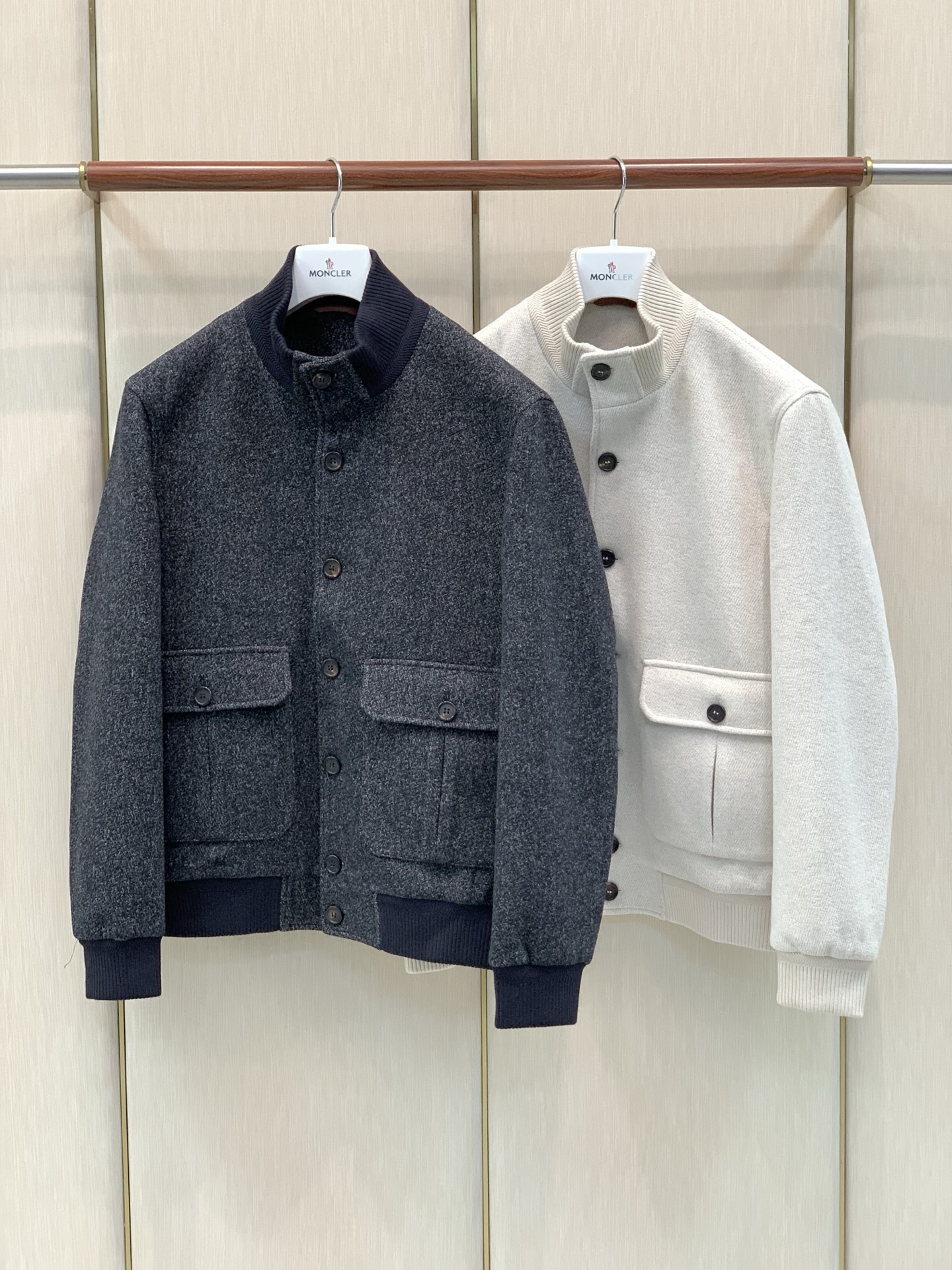 ，Loro Piana(Loro Piana )，2026秋冬最新品，专柜同步有售，原单狠货，时尚休闲立领夹克外套，采用
