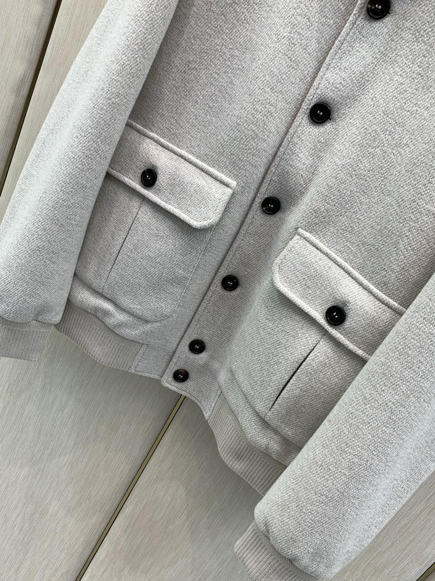 ，Loro Piana(Loro Piana )，2026秋冬最新品，专柜同步有售，原单狠货，时尚休闲立领夹克外套，采用