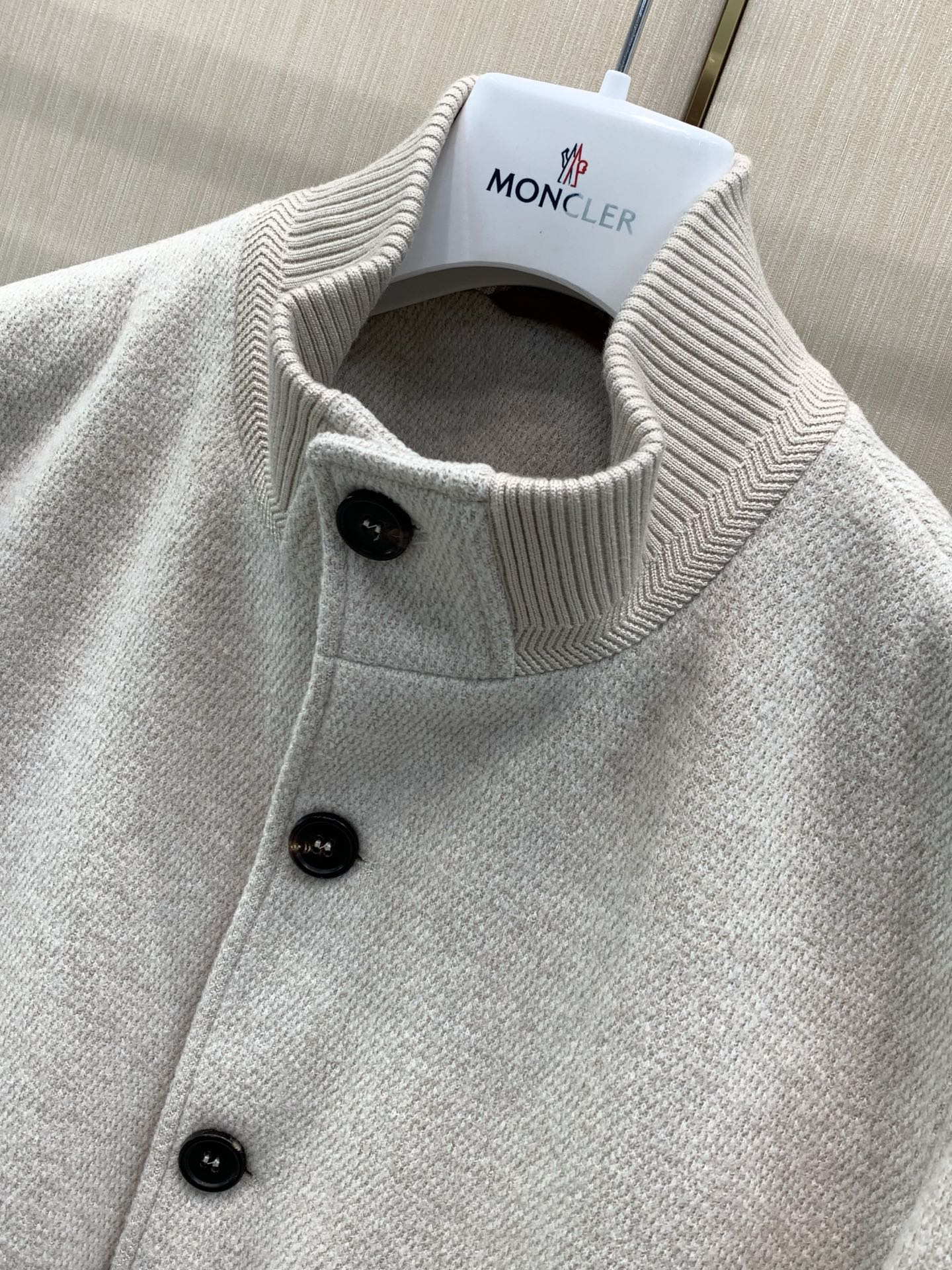 ，Loro Piana(Loro Piana )，2026秋冬最新品，专柜同步有售，原单狠货，时尚休闲立领夹克外套，采用