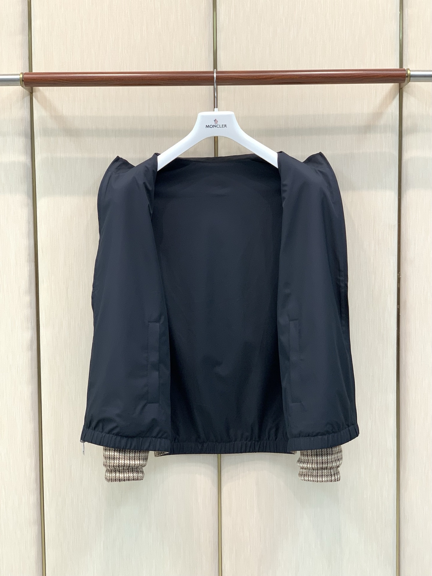 ，Loro Piana(Loro Piana )，2026秋季最新品，专柜同步有售，原单狠货，时尚休闲两面穿立领夹克外套