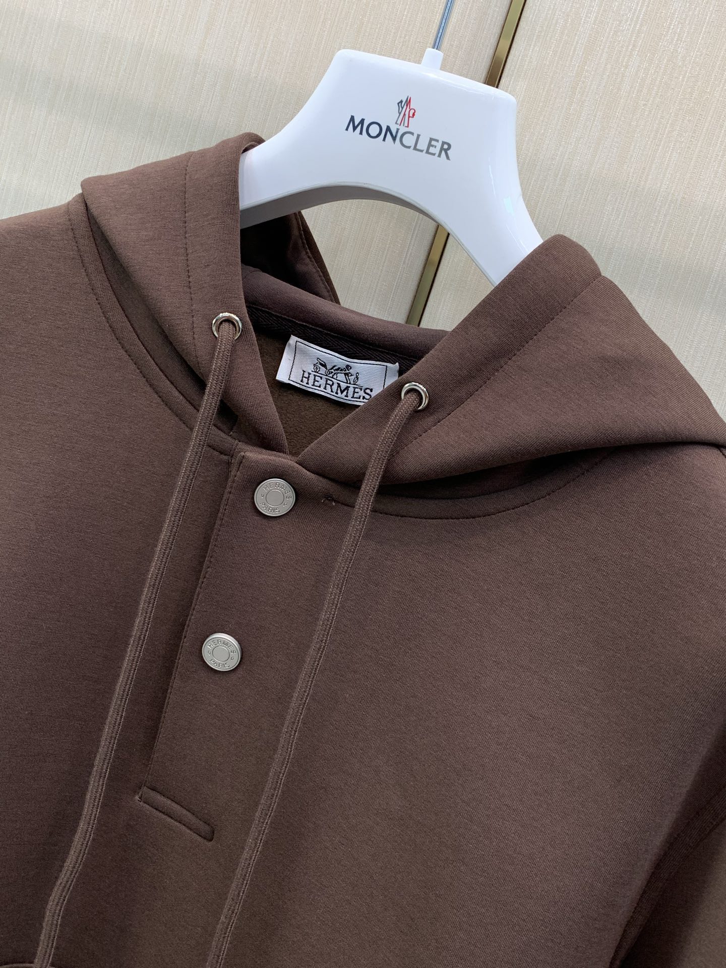 ，Hermès 爱马仕，2026秋季最新品，专柜同步有售，原单狠货，时尚休闲连帽卫衣，定制进口原版面料，舒适透气，顶级刺