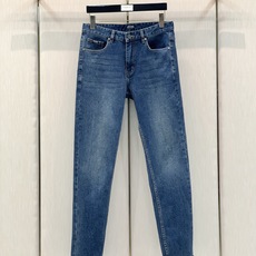 ,Zegna 杰尼亚,2026春秋最新品,专柜同步有售,原单狠货,时尚休闲水洗牛仔裤,进口原版水洗面料,上身舒适透气,简 ,Zegna 杰尼亚,2026春秋最新品,专柜同步有售,原单狠货,时尚休闲水洗牛仔裤,进口原版水洗面料,上身舒适透气,简
