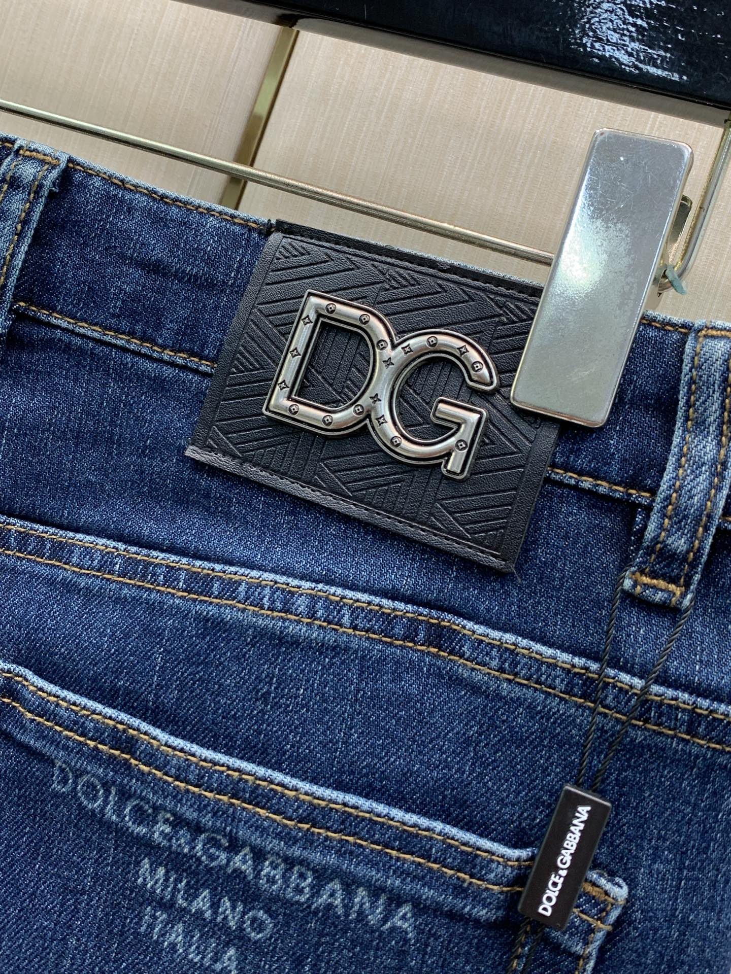 ,DOLCE&GABBANA 杜嘉班纳,2026春秋最新品,官网专柜同步有售,原单狠货,超级有范儿的一款牛仔裤,定制原版 ,DOLCE&GABBANA 杜嘉班纳,2026春秋最新品,官网专柜同步有售,原单狠货,超级有范儿的一款牛仔裤,定制原版