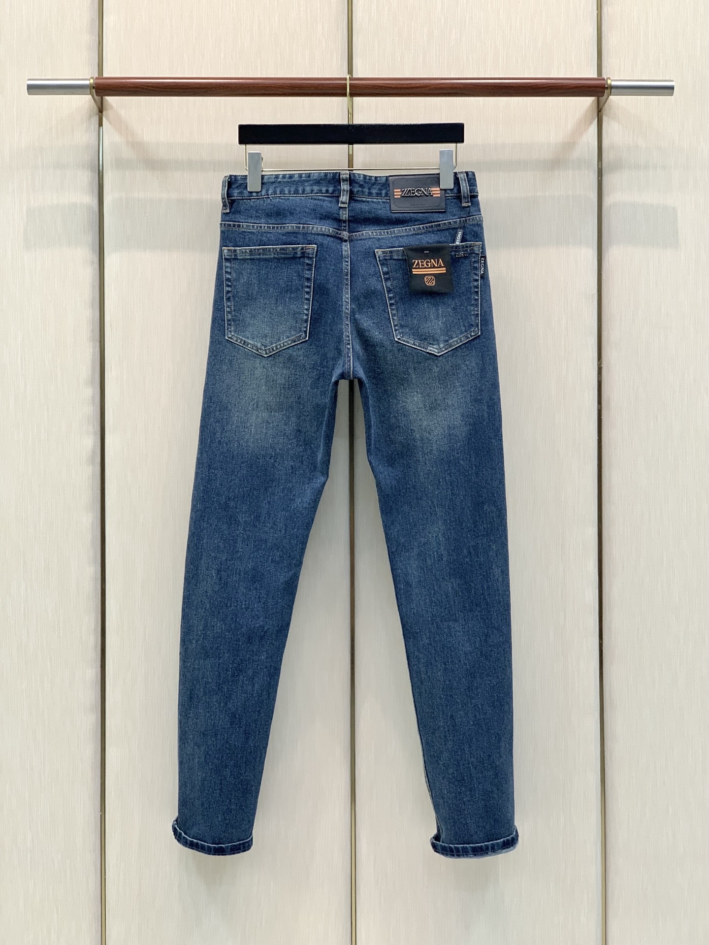 ，Zegna 杰尼亚，2026春秋最新品，专柜同步有售，原单狠货，时尚休闲水洗牛仔裤，进口原版水洗面料，上身舒适透气，简