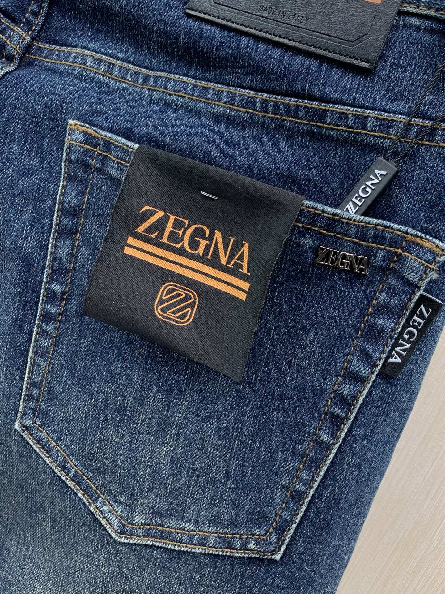 ，Zegna 杰尼亚，2026春秋最新品，专柜同步有售，原单狠货，时尚休闲水洗牛仔裤，进口原版水洗面料，上身舒适透气，简