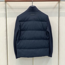 ,杰尼亚 Zegna,2026冬季最新品,专柜同步有售,原单狠货,时尚休闲立领拼接羽绒服外套,采用进口原版面料,舒适透气 ,杰尼亚 Zegna,2026冬季最新品,专柜同步有售,原单狠货,时尚休闲立领拼接羽绒服外套,采用进口原版面料,舒适透气