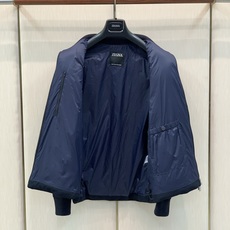 ,杰尼亚 Zegna,2026冬季最新品,专柜同步有售,原单狠货,时尚休闲立领拼接羽绒服外套,采用进口原版面料,舒适透气 ,杰尼亚 Zegna,2026冬季最新品,专柜同步有售,原单狠货,时尚休闲立领拼接羽绒服外套,采用进口原版面料,舒适透气